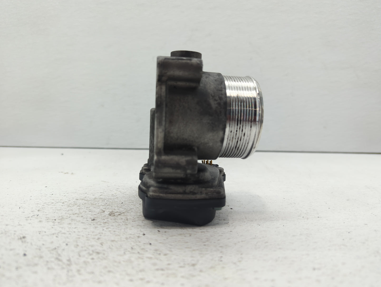 2005-2016 Audi A4 Throttle Body P/N:06F 133 062 T 06F 133 062 Q Fits OEM Used Auto Parts - Oemusedautoparts1.com