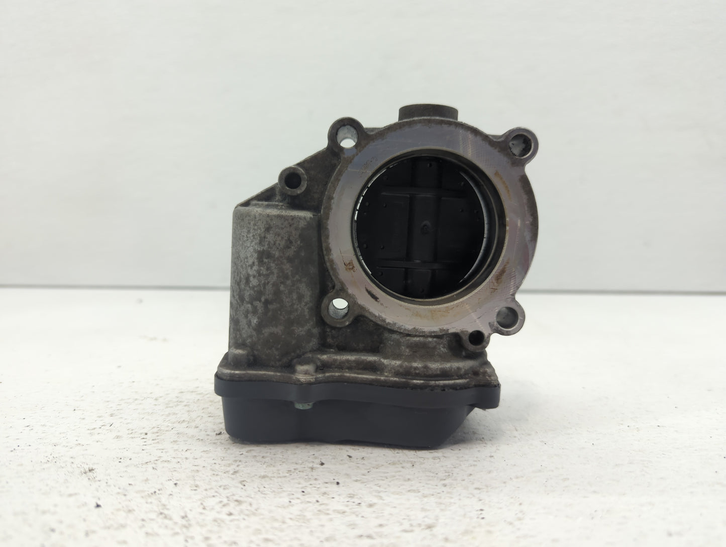 2005-2016 Audi A4 Throttle Body P/N:06F 133 062 T 06F 133 062 Q Fits OEM Used Auto Parts - Oemusedautoparts1.com