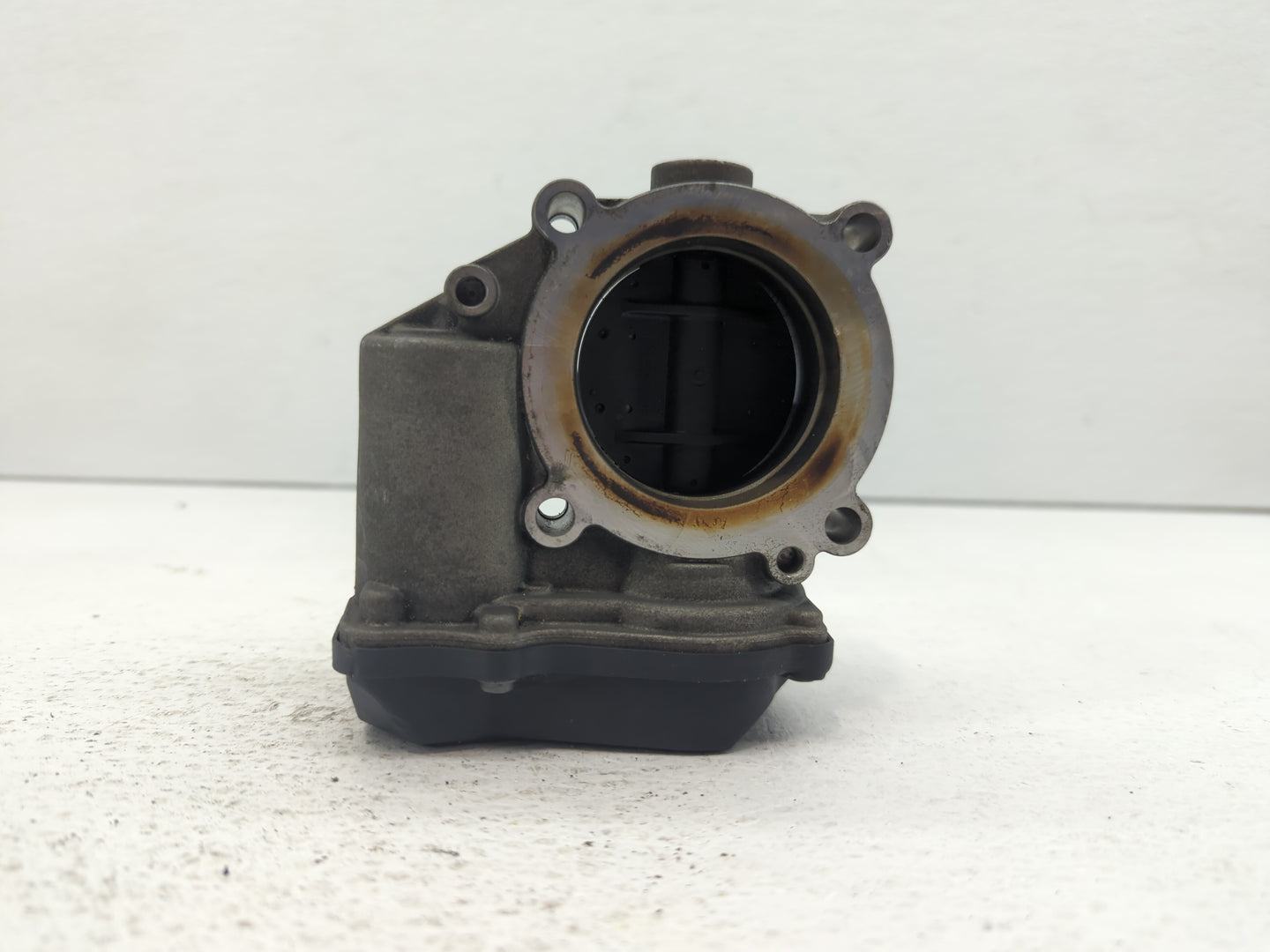 2005-2016 Audi A4 Throttle Body P/N:06F 133 062 T 06F 133 062 Q Fits OEM Used Auto Parts - Oemusedautoparts1.com