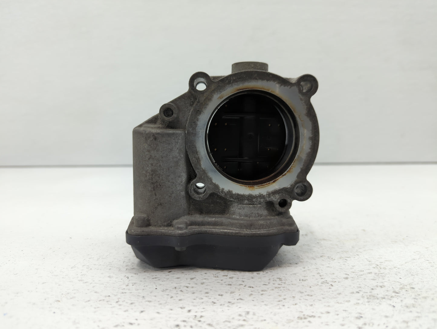 2005-2016 Audi A4 Throttle Body P/N:06F 133 062 T 06F 133 062 Q Fits OEM Used Auto Parts - Oemusedautoparts1.com
