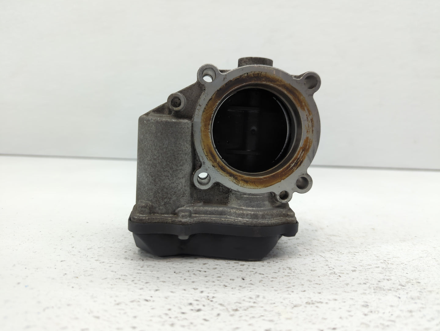 2005-2016 Audi A4 Throttle Body P/N:06F 133 062 T 06F 133 062 Q Fits OEM Used Auto Parts - Oemusedautoparts1.com