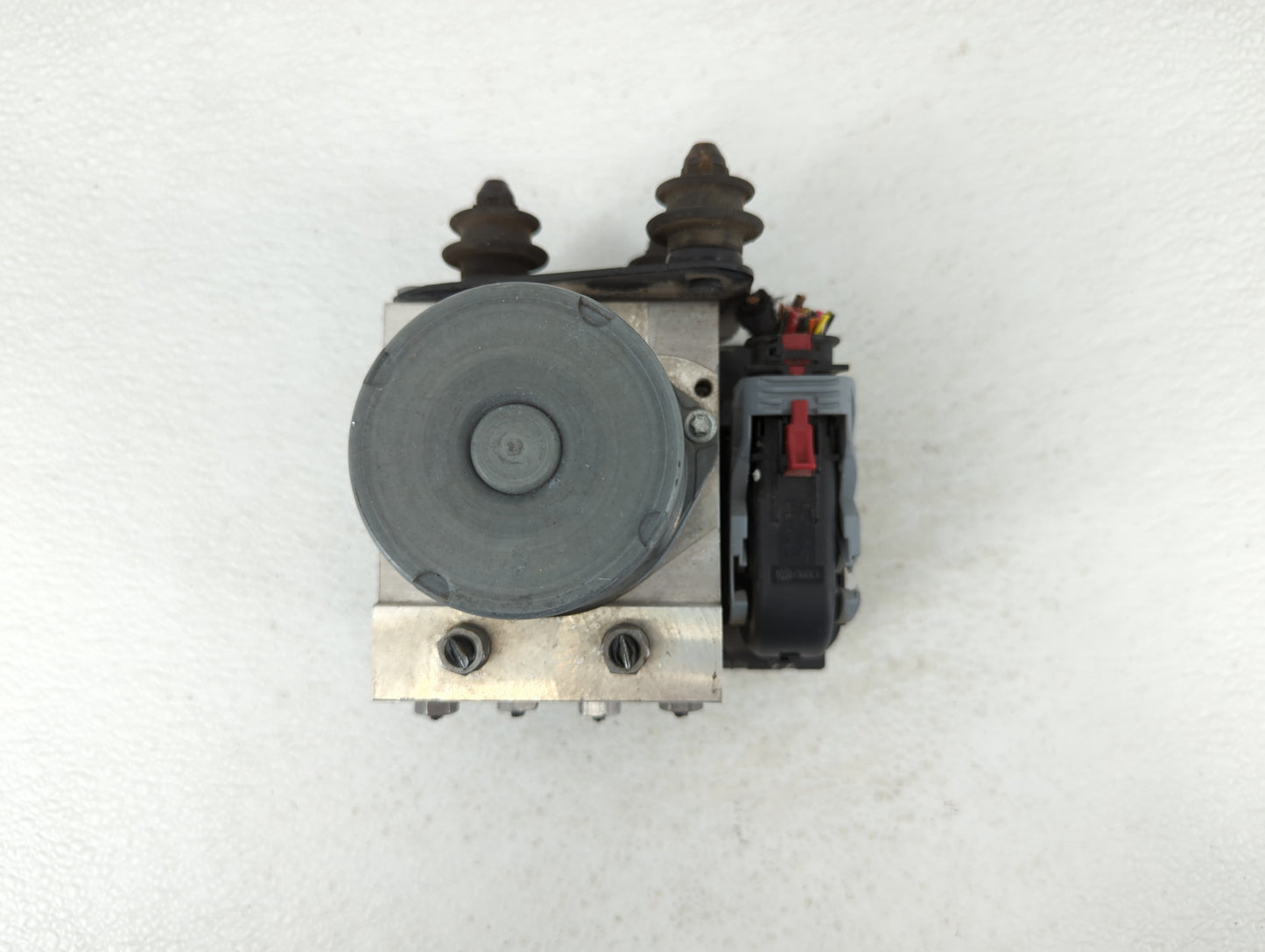 2011-2012 Audi A4 ABS Pump Control Module Replacement P/N:8K0 614 517 EJ Fits Fits 2011 2012 OEM Used Auto Parts - Oemusedau