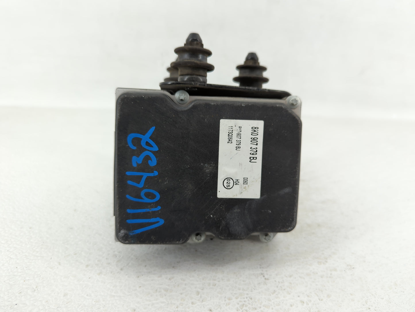 2011-2012 Audi A4 ABS Pump Control Module Replacement P/N:8K0 614 517 EJ Fits Fits 2011 2012 OEM Used Auto Parts - Oemusedau