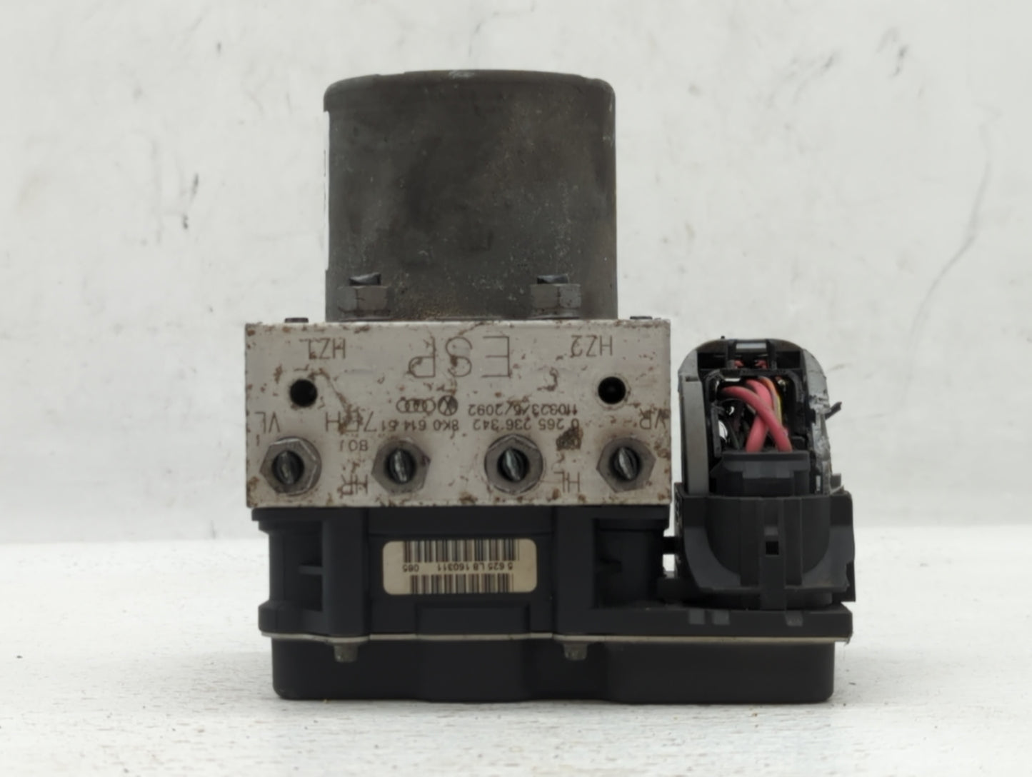 2010-2012 Audi A4 ABS Pump Control Module Replacement P/N:8K0 614 517 Fits Fits 2010 2011 2012 OEM Used Auto Parts - Oemused