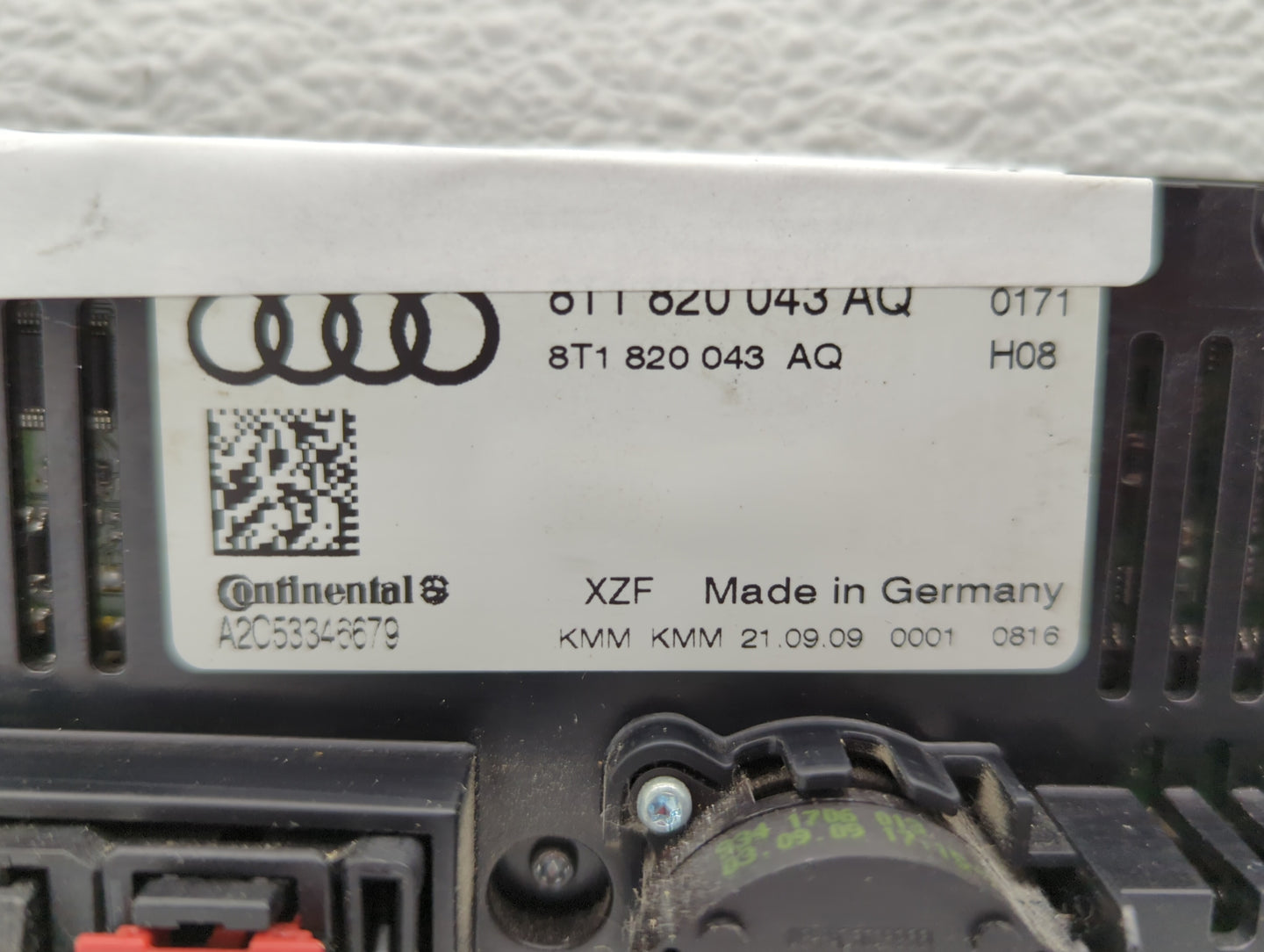 2009-2012 Audi A4 Climate Control Module Temperature AC/Heater Replacement P/N:8T1 820 043 AQ Fits OEM Used Auto Parts - Oem