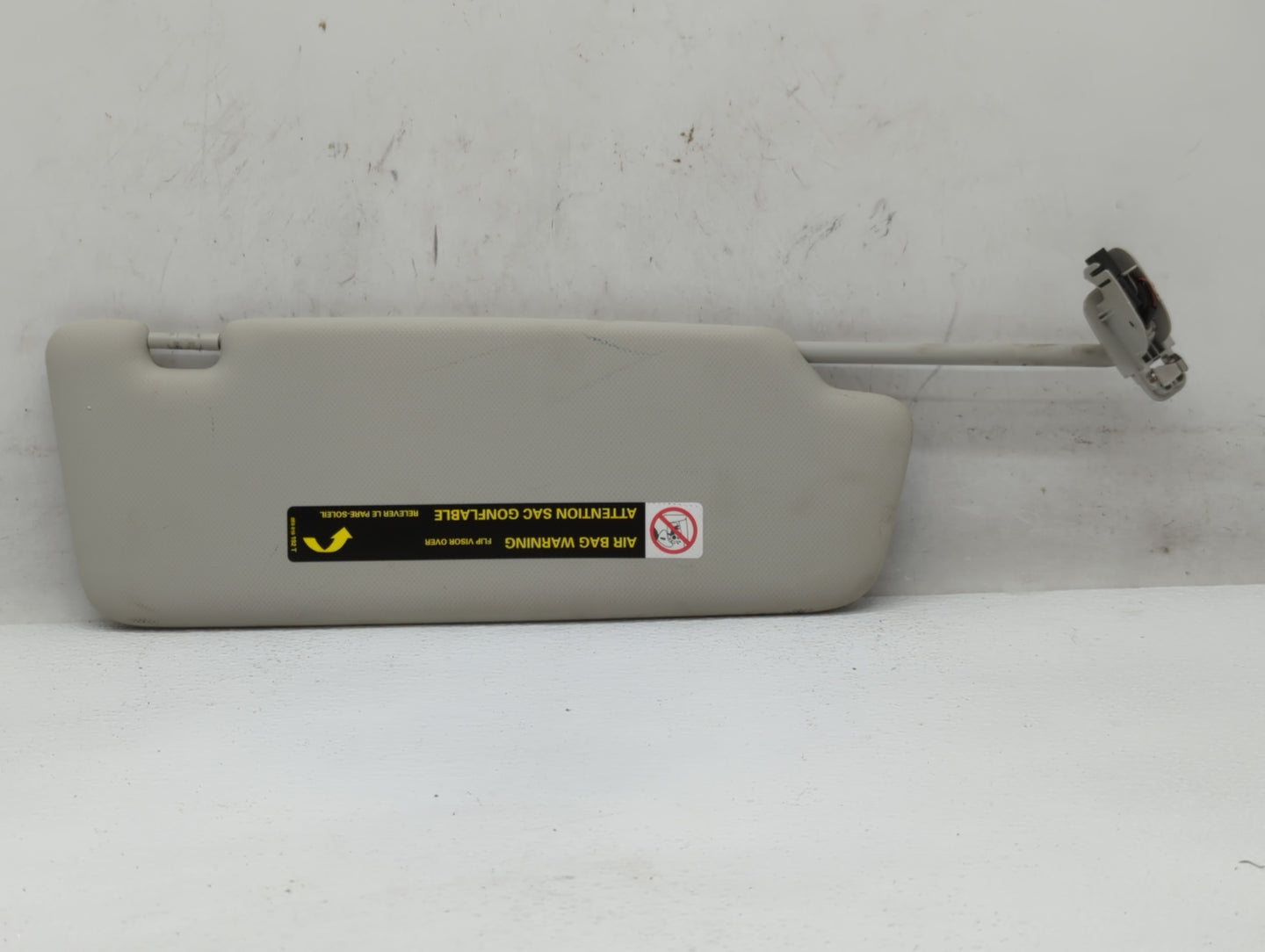 2009-2012 Audi A4 Sun Visor Shade Replacement Driver Left Mirror Fits Fits 2009 2010 2011 2012 OEM Used Auto Parts - Oemused