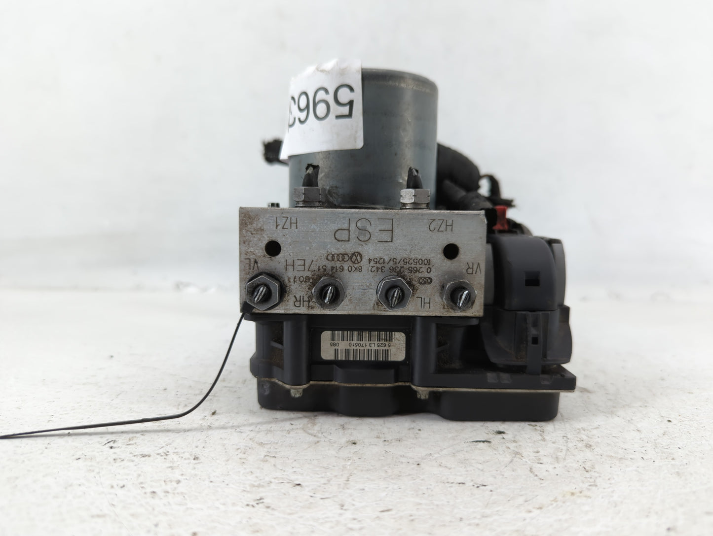 2011-2012 Audi A4 ABS Pump Control Module Replacement P/N:8K0 614 517 EH Fits Fits 2011 2012 OEM Used Auto Parts - Oemusedau