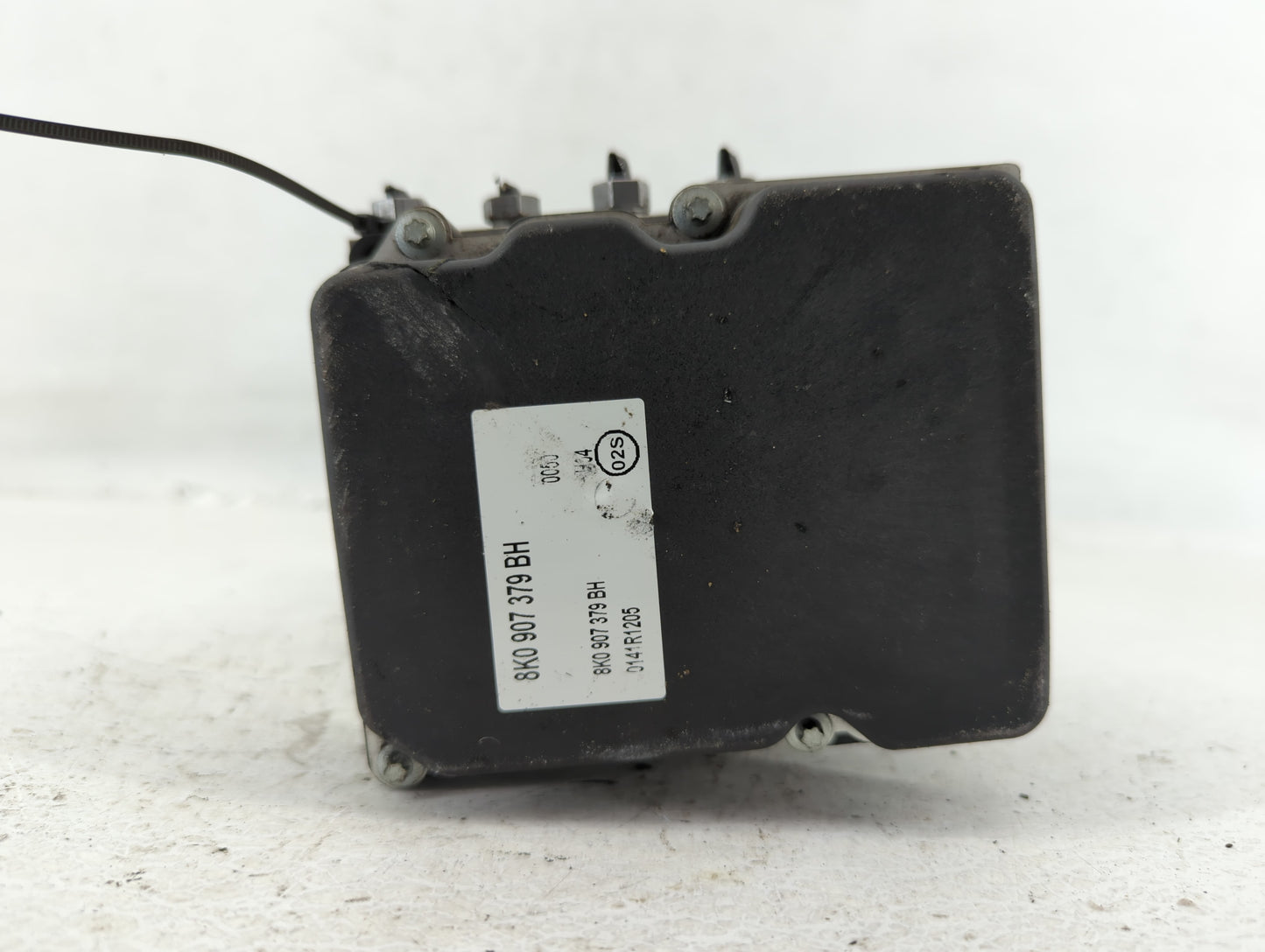 2011-2012 Audi A4 ABS Pump Control Module Replacement P/N:8K0 614 517 EH Fits Fits 2011 2012 OEM Used Auto Parts - Oemusedau