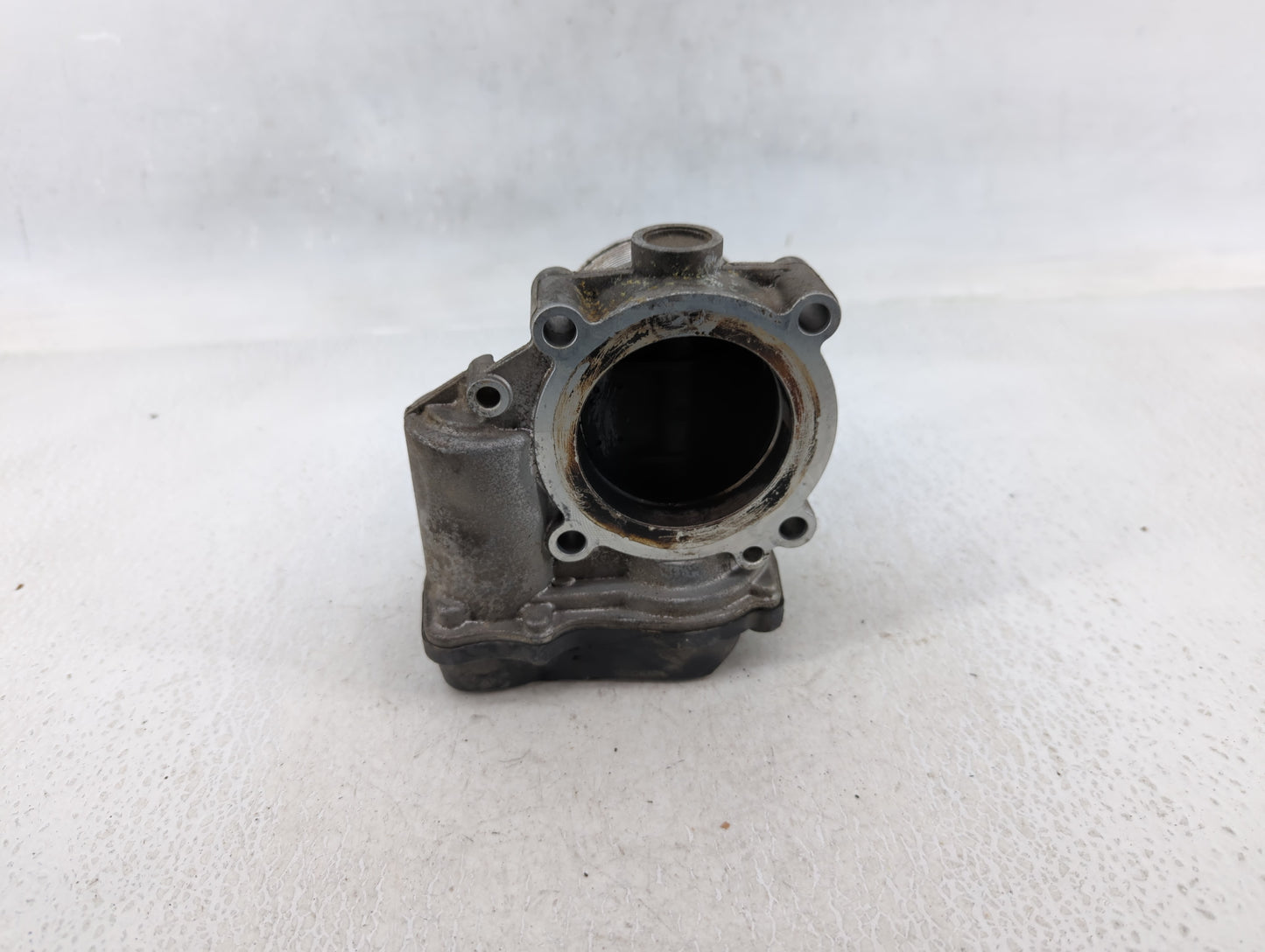 2005-2016 Audi A4 Throttle Body P/N:06F 133 062 J Fits OEM Used Auto Parts - Oemusedautoparts1.com