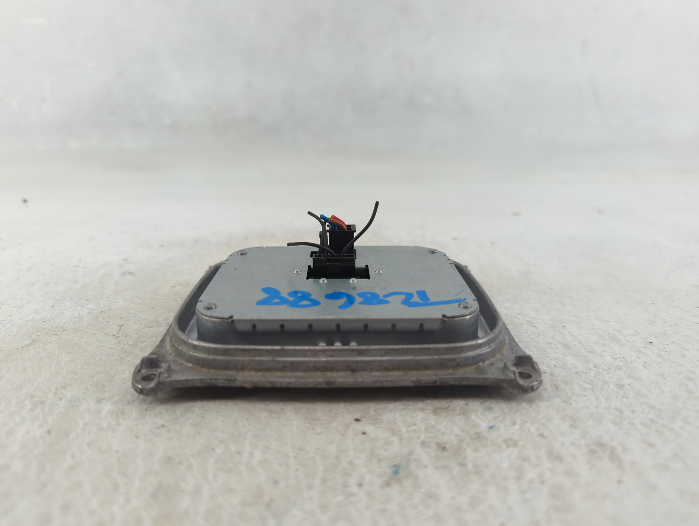 2009-2012 Audi A4 Headlight Ballast Head Light - Oemusedautoparts1.com