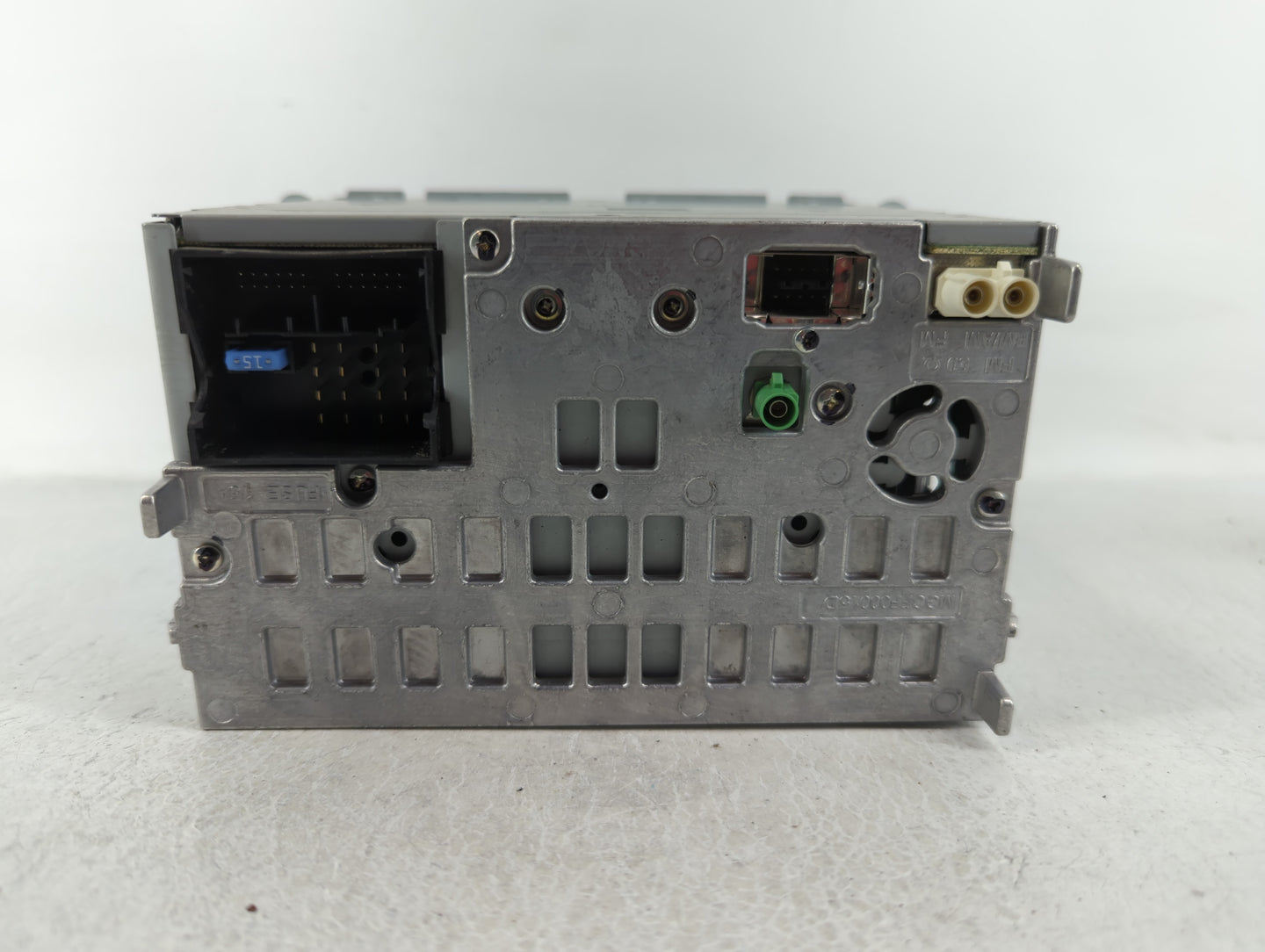 2010-2012 Audi A4 Am Fm Cd Player Radio Receiver - Oemusedautoparts1.com