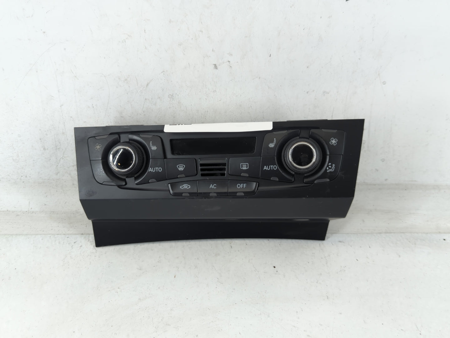 2009-2012 Audi A4 Climate Control Module Temperature AC/Heater Replacement P/N:8T1 820 043 AQ Fits OEM Used Auto Parts - Oem
