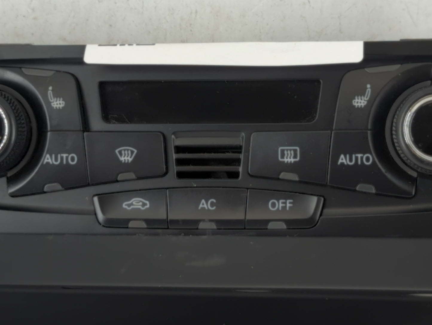 2009-2012 Audi A4 Climate Control Module Temperature AC/Heater Replacement P/N:8T1 820 043 AQ Fits OEM Used Auto Parts - Oem
