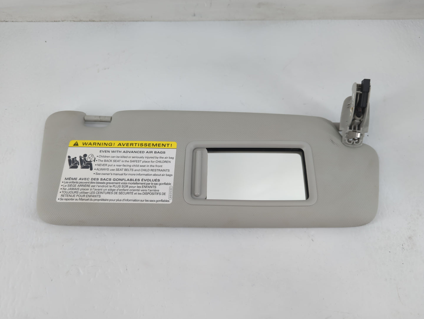 2009-2012 Audi A4 Sun Visor Shade Replacement Passenger Right Mirror Fits Fits 2009 2010 2011 2012 OEM Used Auto Parts - Oem