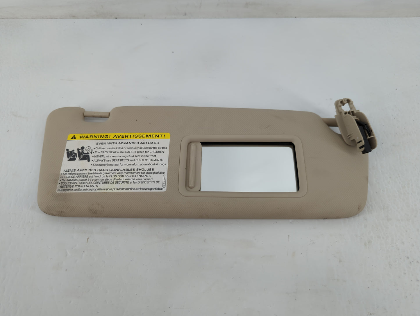 2009-2012 Audi A4 Sun Visor Shade Replacement Passenger Right Mirror Fits Fits 2009 2010 2011 2012 OEM Used Auto Parts - Oem