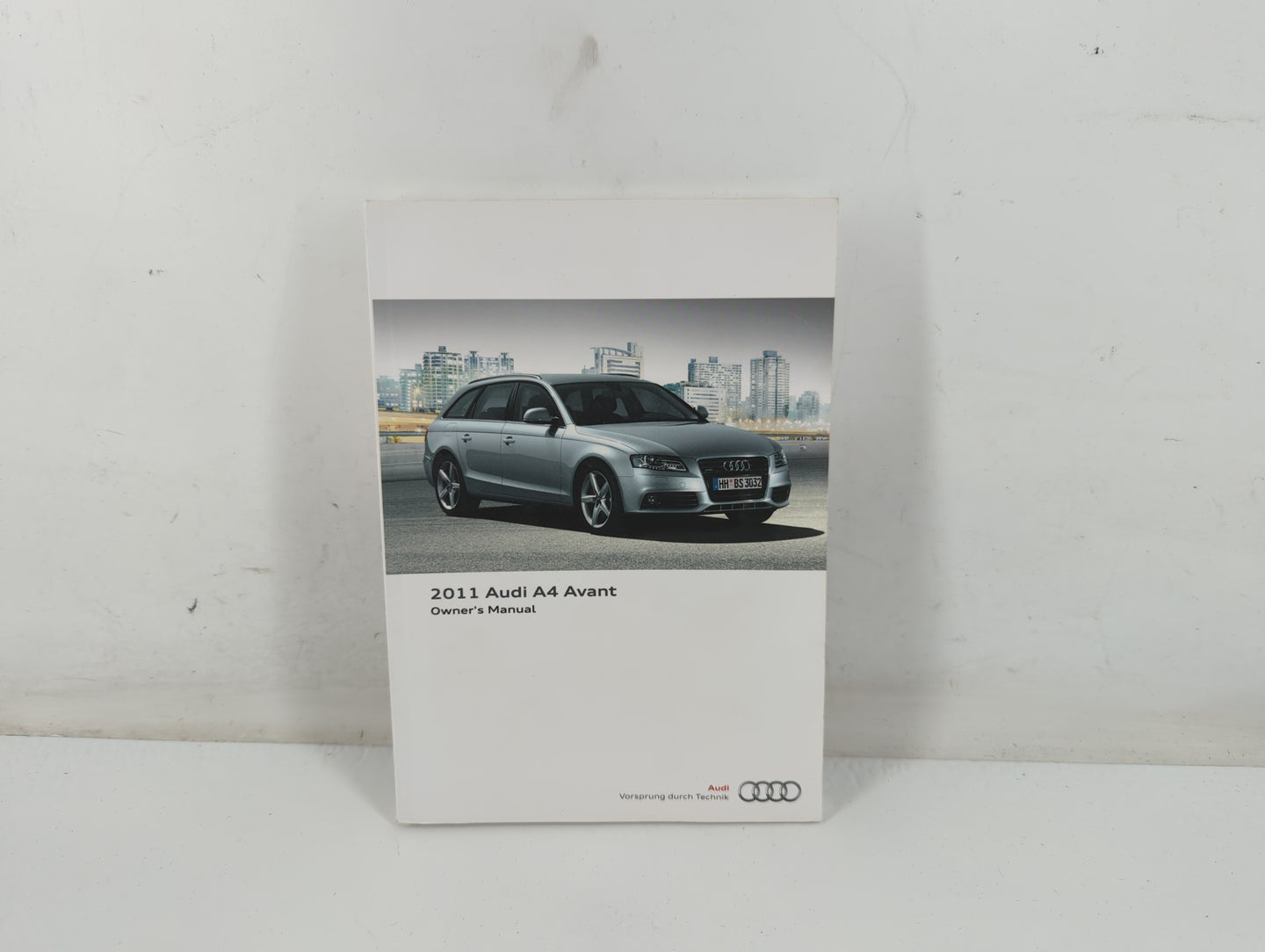 2011 Audi A4 Owners Manual Book Guide P/N:112 561 8K5 22 OEM Used Auto Parts - Oemusedautoparts1.com