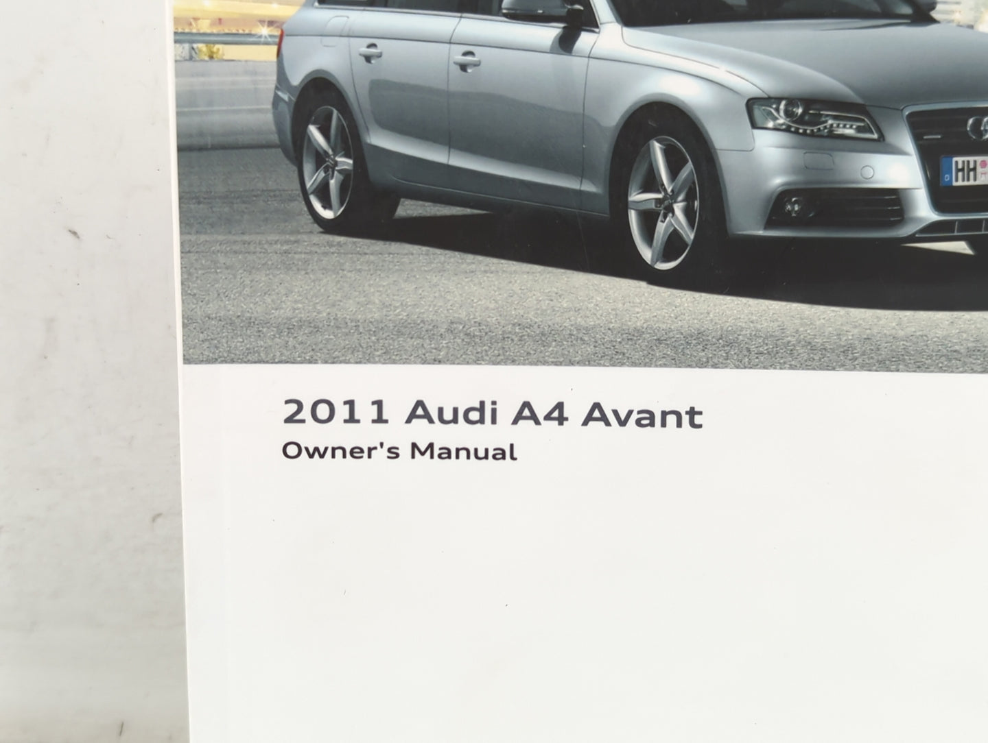 2011 Audi A4 Owners Manual Book Guide P/N:112 561 8K5 22 OEM Used Auto Parts - Oemusedautoparts1.com
