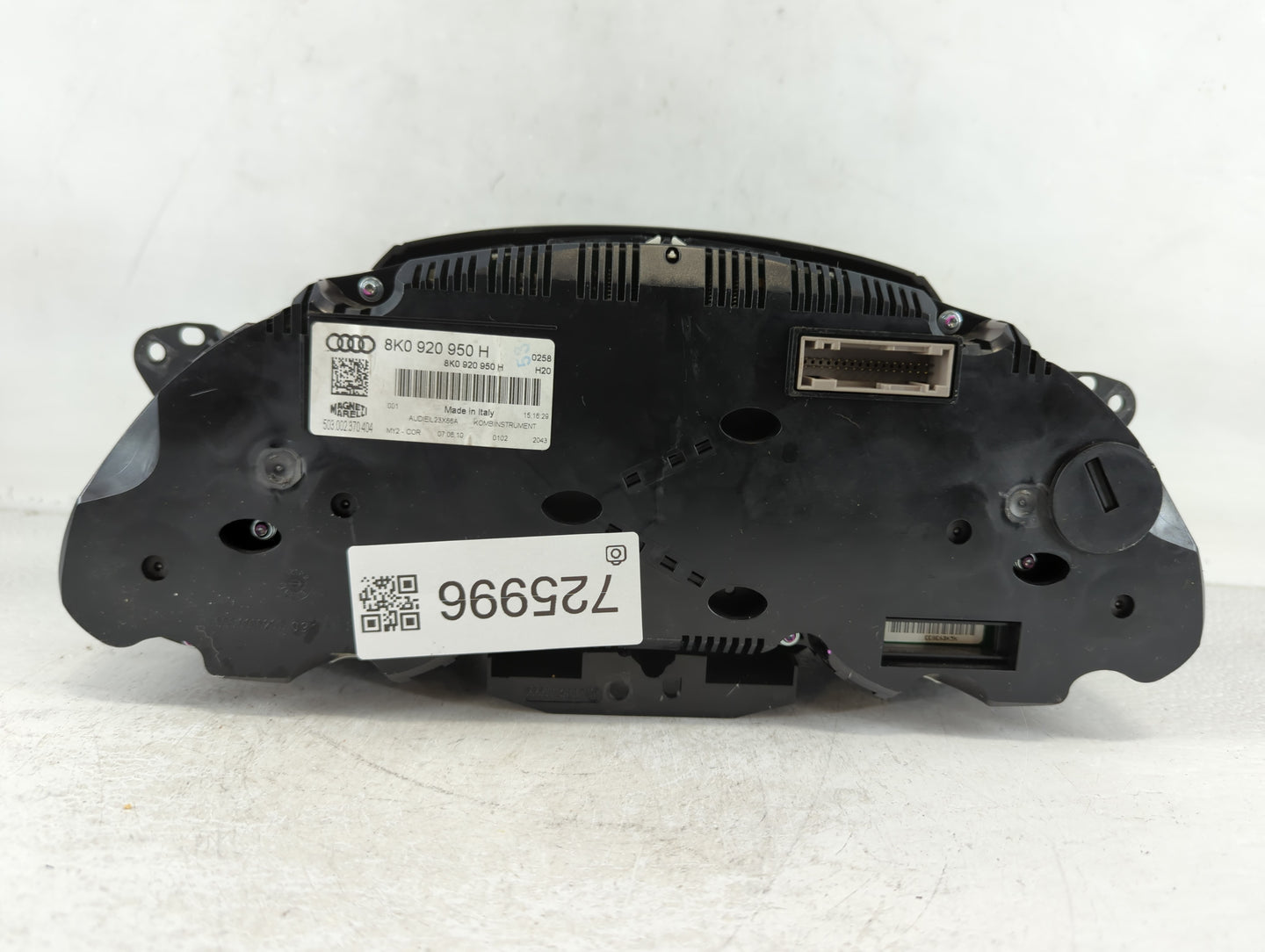 2010-2012 Audi A4 Instrument Cluster Speedometer Gauges P/N:8K0 920 950 H Fits Fits 2010 2011 2012 OEM Used Auto Parts - Oem