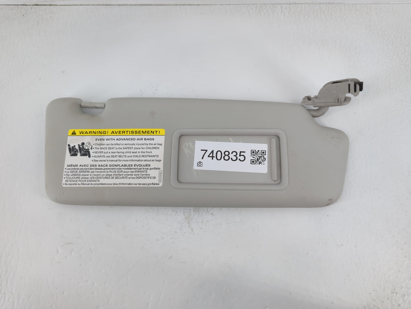 2009-2012 Audi A4 Sun Visor Shade Replacement Passenger Right Mirror Fits Fits 2009 2010 2011 2012 OEM Used Auto Parts - Oem