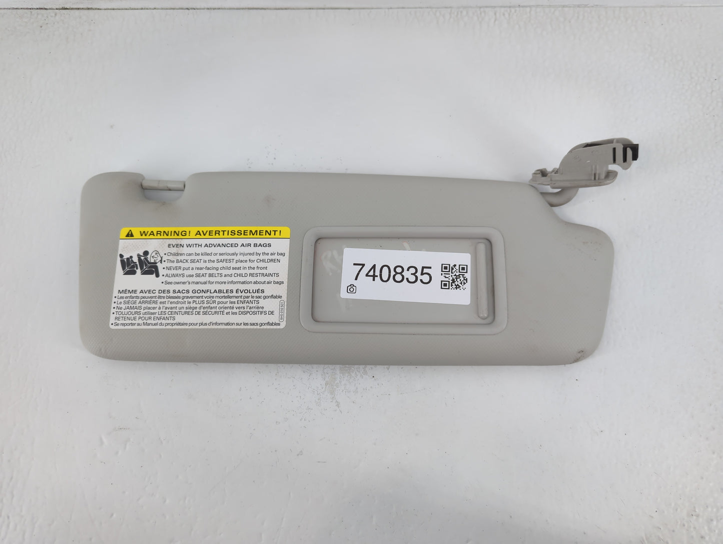 2009-2012 Audi A4 Sun Visor Shade Replacement Passenger Right Mirror Fits Fits 2009 2010 2011 2012 OEM Used Auto Parts - Oem