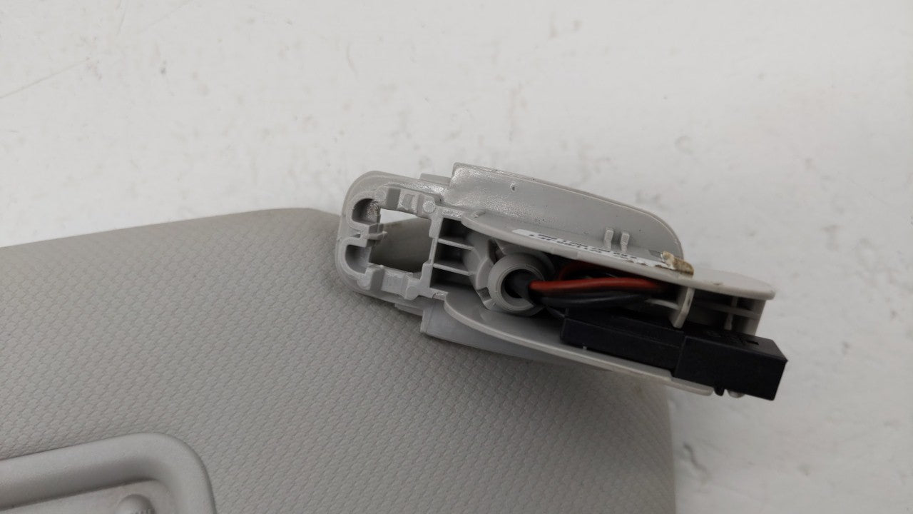 2009-2012 Audi A4 Quattro Sun Visor Shade Replacement Passenger Right Mirror Fits Fits 2009 2010 2011 2012 OEM Used Auto Par