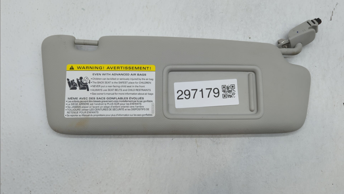 2009-2012 Audi A4 Quattro Sun Visor Shade Replacement Passenger Right Mirror Fits Fits 2009 2010 2011 2012 OEM Used Auto Par