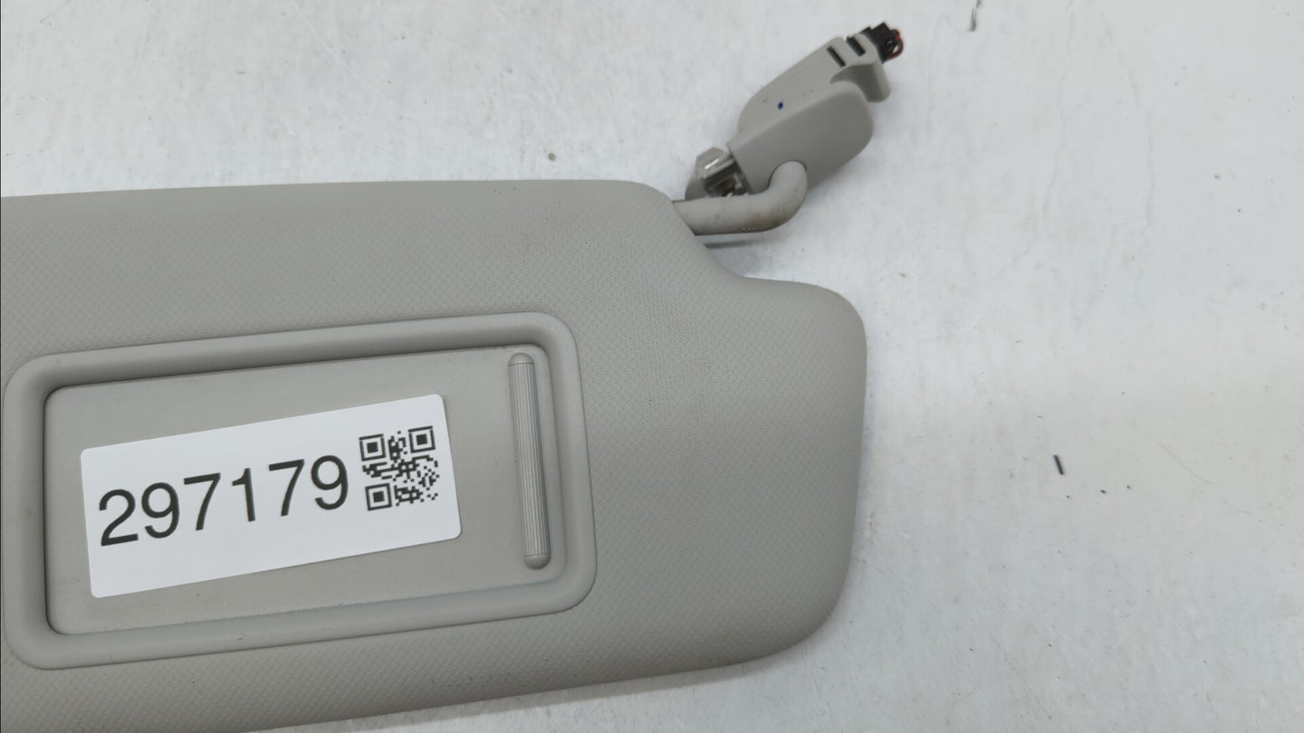 2009-2012 Audi A4 Quattro Sun Visor Shade Replacement Passenger Right Mirror Fits Fits 2009 2010 2011 2012 OEM Used Auto Par