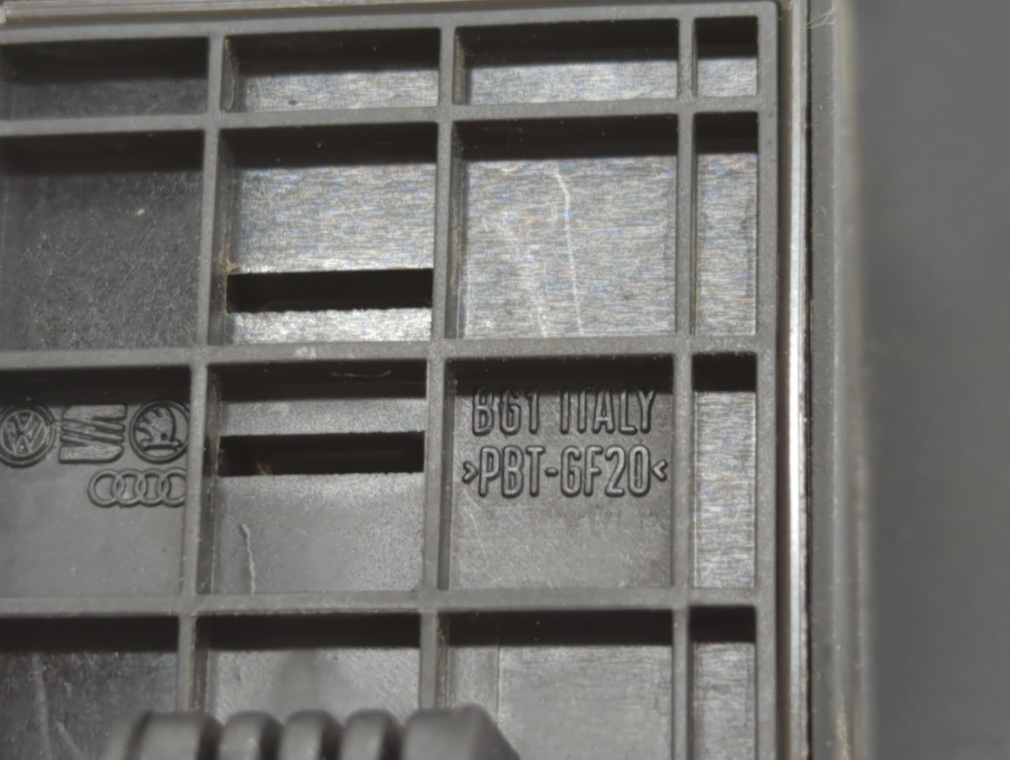 2010-2016 Audi A4 Quattro Master Power Window Switch Replacement Driver Side Left P/N:5K1 962 107 A PBTP-6F20 Fits OEM Used 