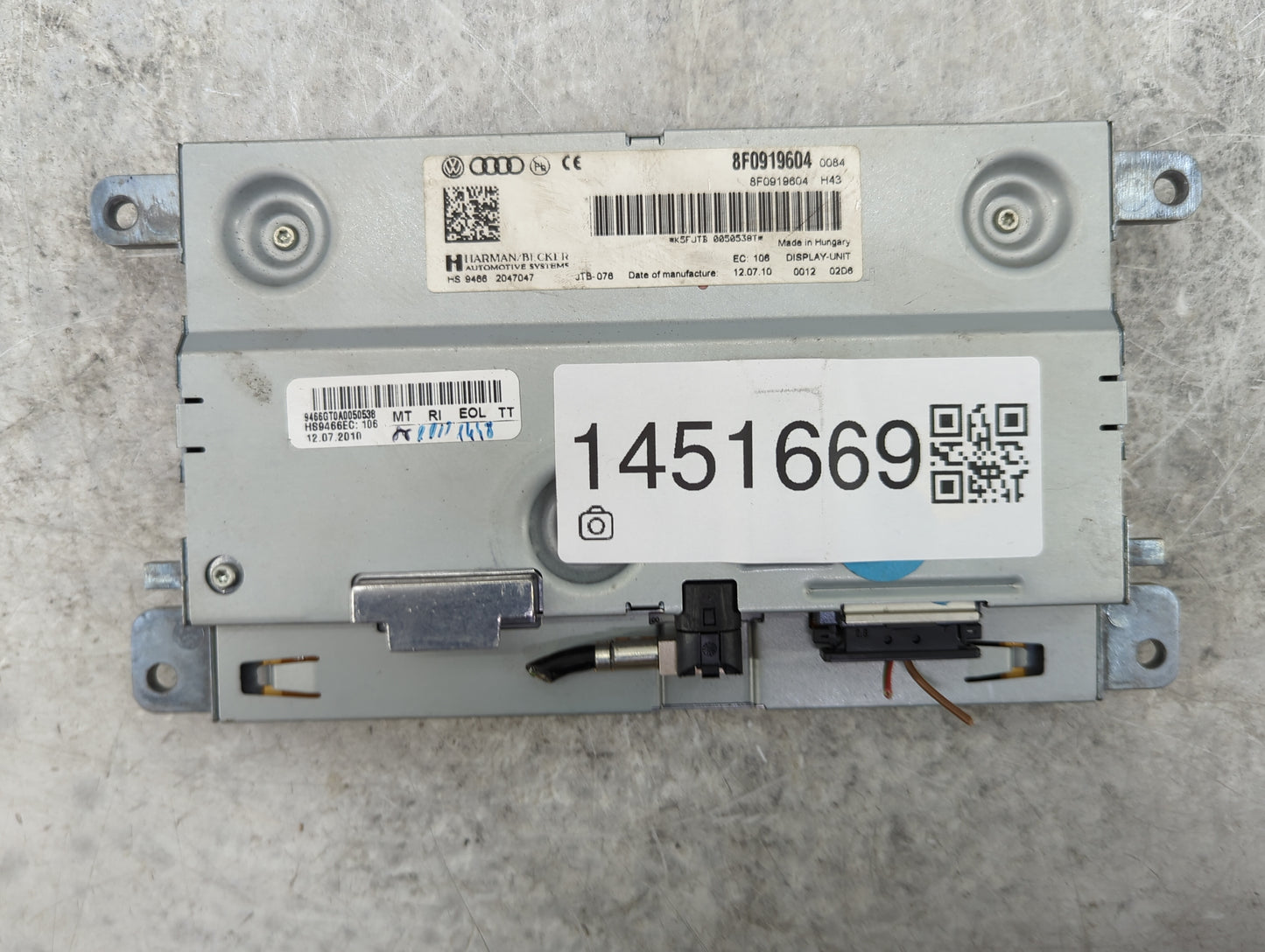 2010-2012 Audi A5 Information Display Screen - Oemusedautoparts1.com