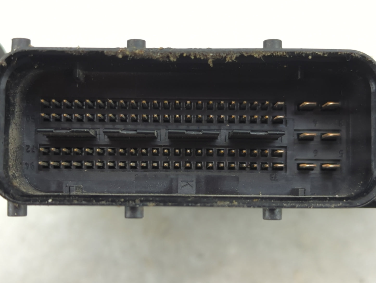 2011 Audi A5 PCM Engine Control Computer ECU ECM PCU OEM P/N:0 261 S05 979 8K2 907 115 AD Fits OEM Used Auto Parts - Oemused
