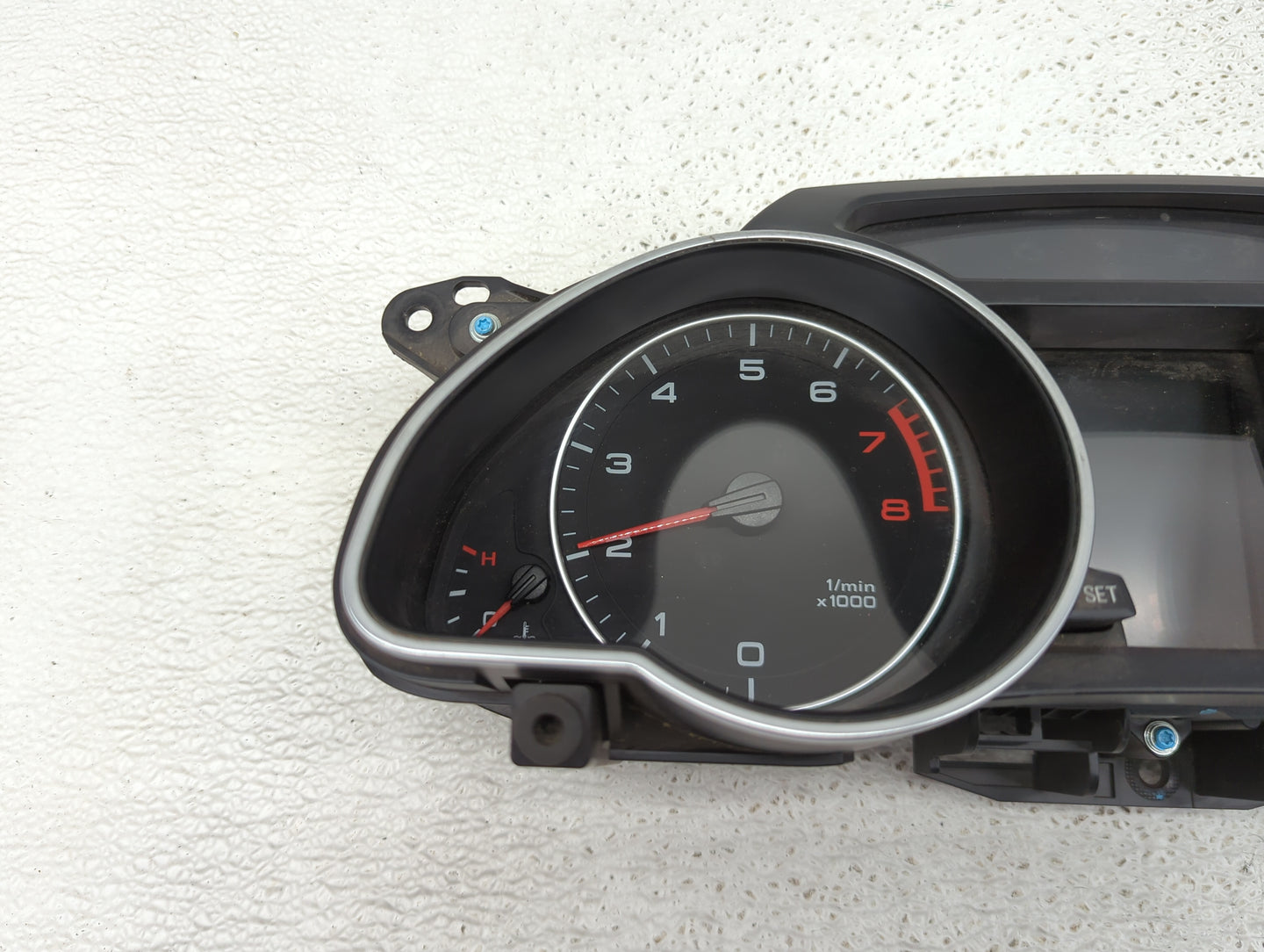 2011-2012 Audi A5 Instrument Cluster Speedometer Gauges P/N:8T0920983A 503002361305 Fits Fits 2011 2012 OEM Used Auto Parts 
