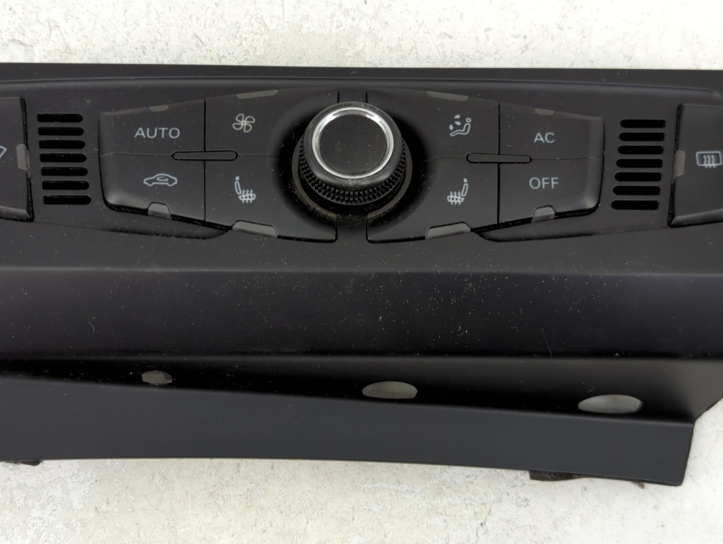 2010-2013 Audi A5 Climate Control Module Temperature AC/Heater Replacement P/N:8T1 820 043 AN Fits Fits 2010 2011 2012 2013 