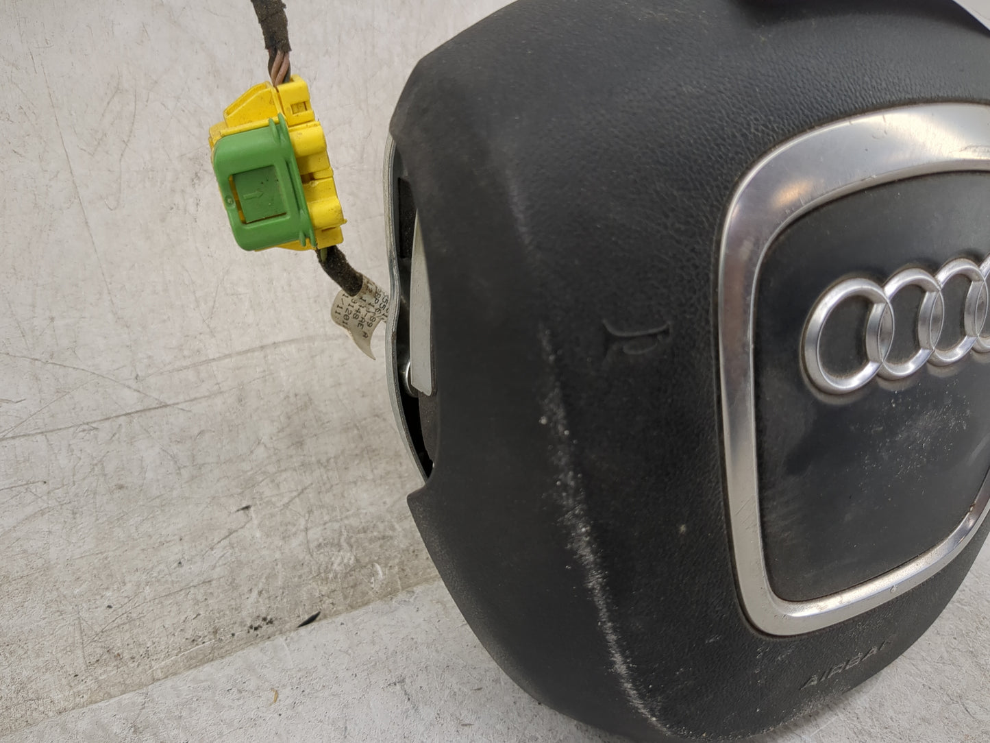 2010-2011 Audi A5 Air Bag Driver Left Steering Wheel Mounted Black - Oemusedautoparts1.com