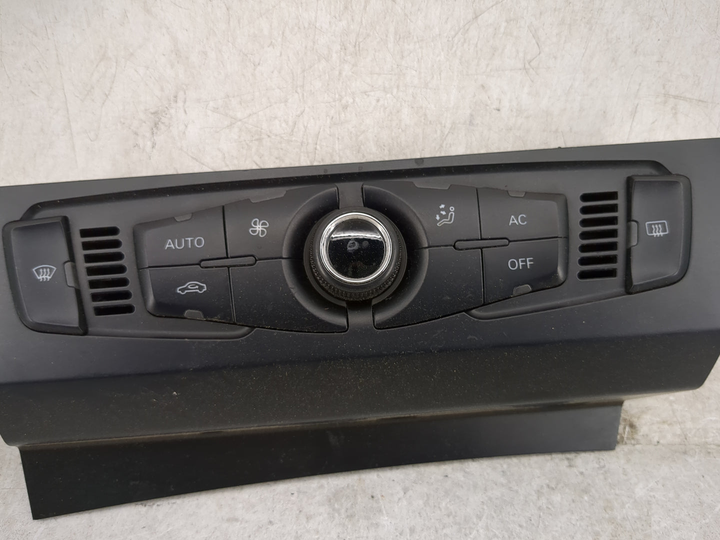 2010-2013 Audi A5 Climate Control Module Temperature AC/Heater Replacement P/N:8T1 820 043 AM Fits Fits 2010 2011 2012 2013 