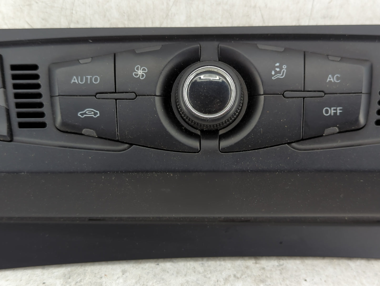 2010-2013 Audi A5 Climate Control Module Temperature AC/Heater Replacement P/N:8T1 820 043 AM Fits Fits 2010 2011 2012 2013 