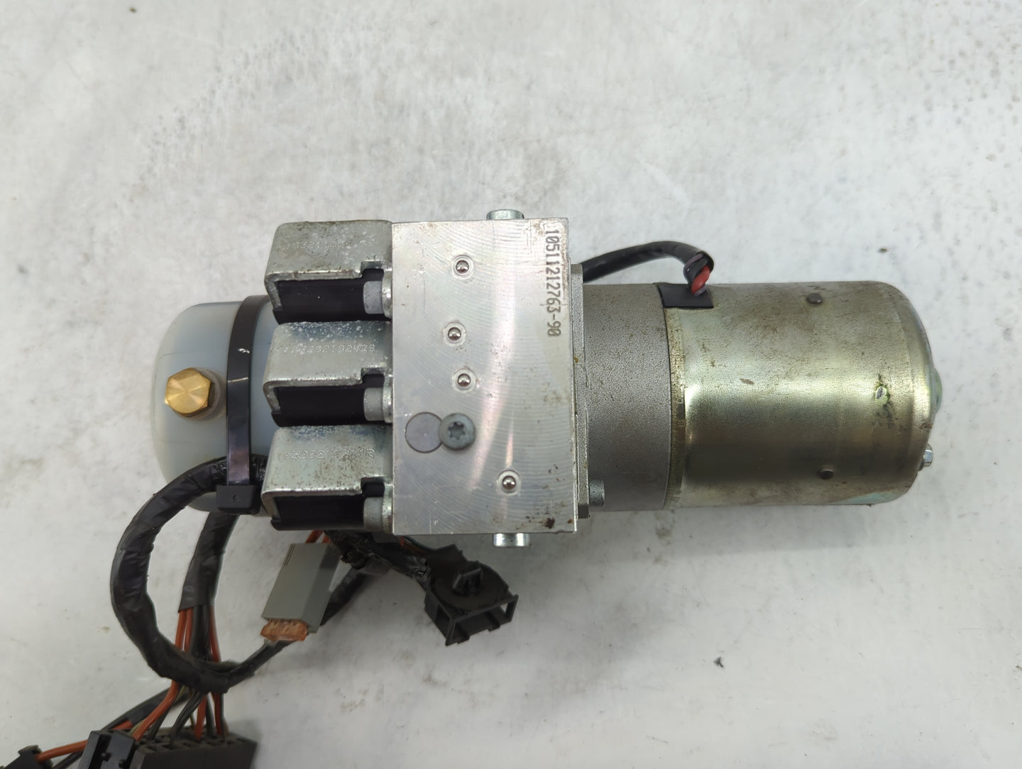 2010-2016 Audi A5 Convertible Lift Motor 1460735 - Oemusedautoparts1.com