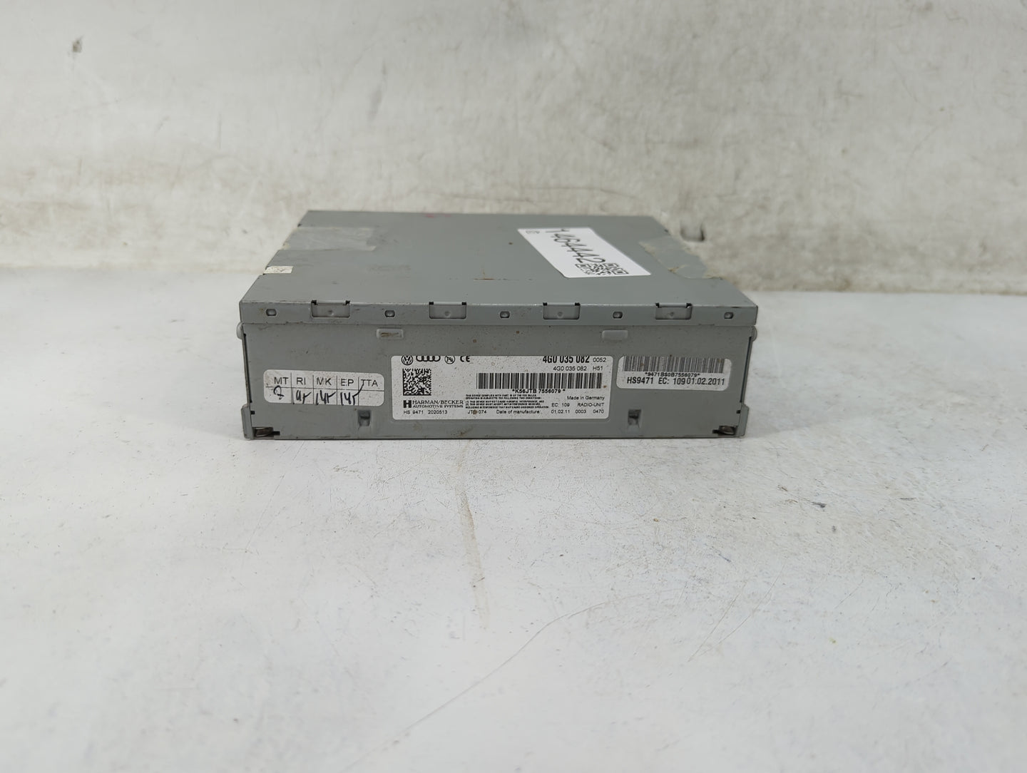 2010-2017 Audi A5 Radio AM FM Cd Player Receiver Replacement P/N:4G0035082 4G0 035 082 Fits OEM Used Auto Parts - Oemusedaut
