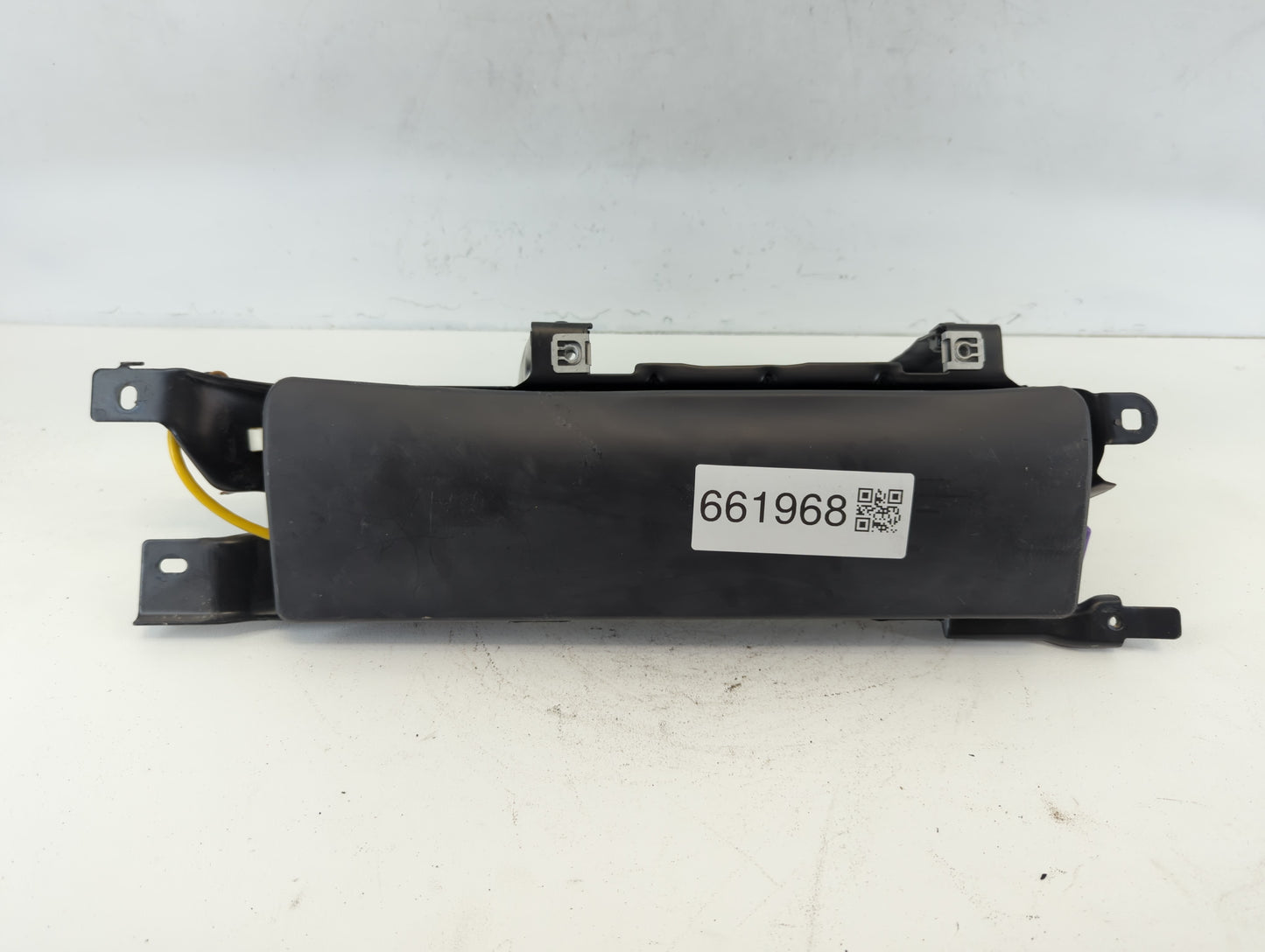 2008-2012 Audi A5 Air Bag Driver Left Steering Wheel Mounted P/N:01-KAB1008291NAT/08 M12L011124 Fits Fits 2008 2009 2010 201