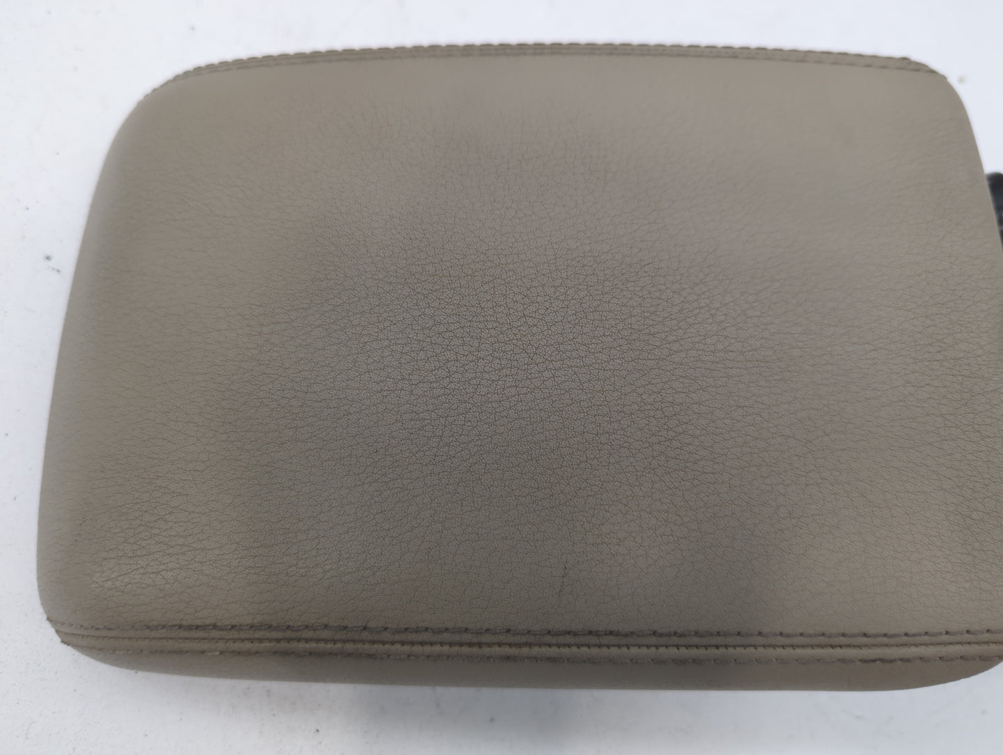 2008-2016 Audi A5 Center Console Armrest Cover Lid - Oemusedautoparts1.com