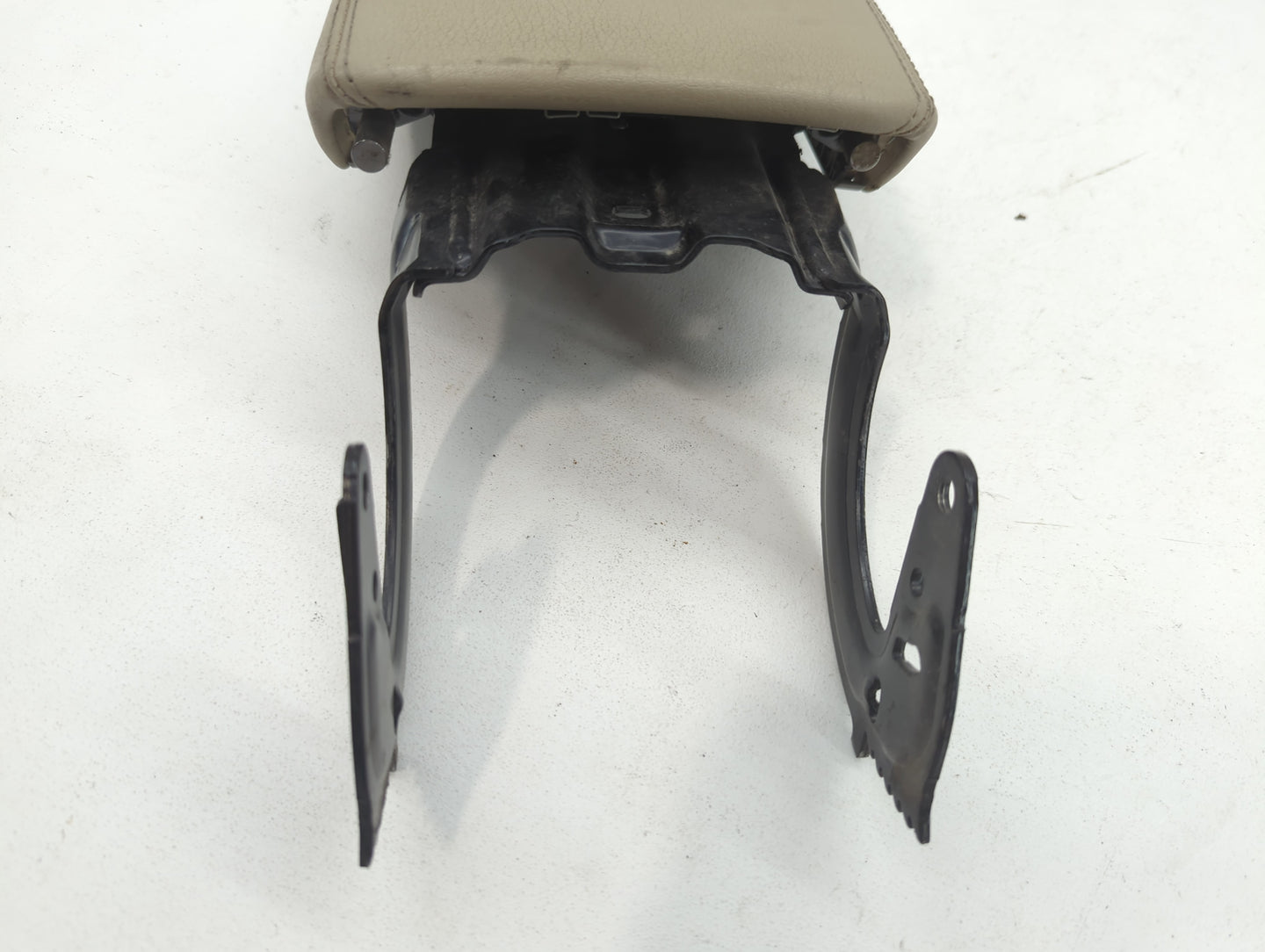 2008-2016 Audi A5 Center Console Armrest Cover Lid - Oemusedautoparts1.com