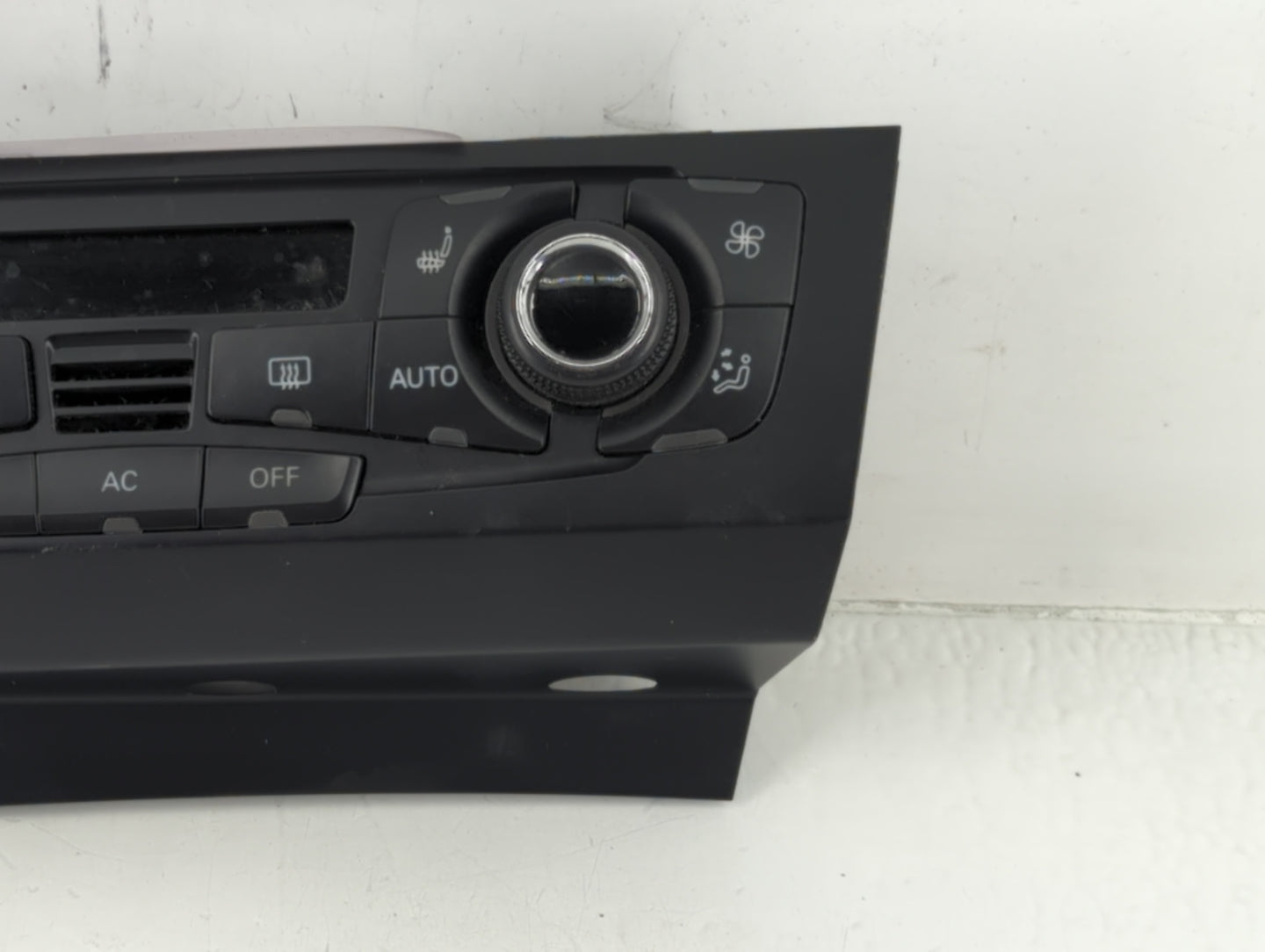 2008-2013 Audi A5 Climate Control Module Temperature AC/Heater Replacement P/N:8T1 820 043 AQ Fits OEM Used Auto Parts - Oem