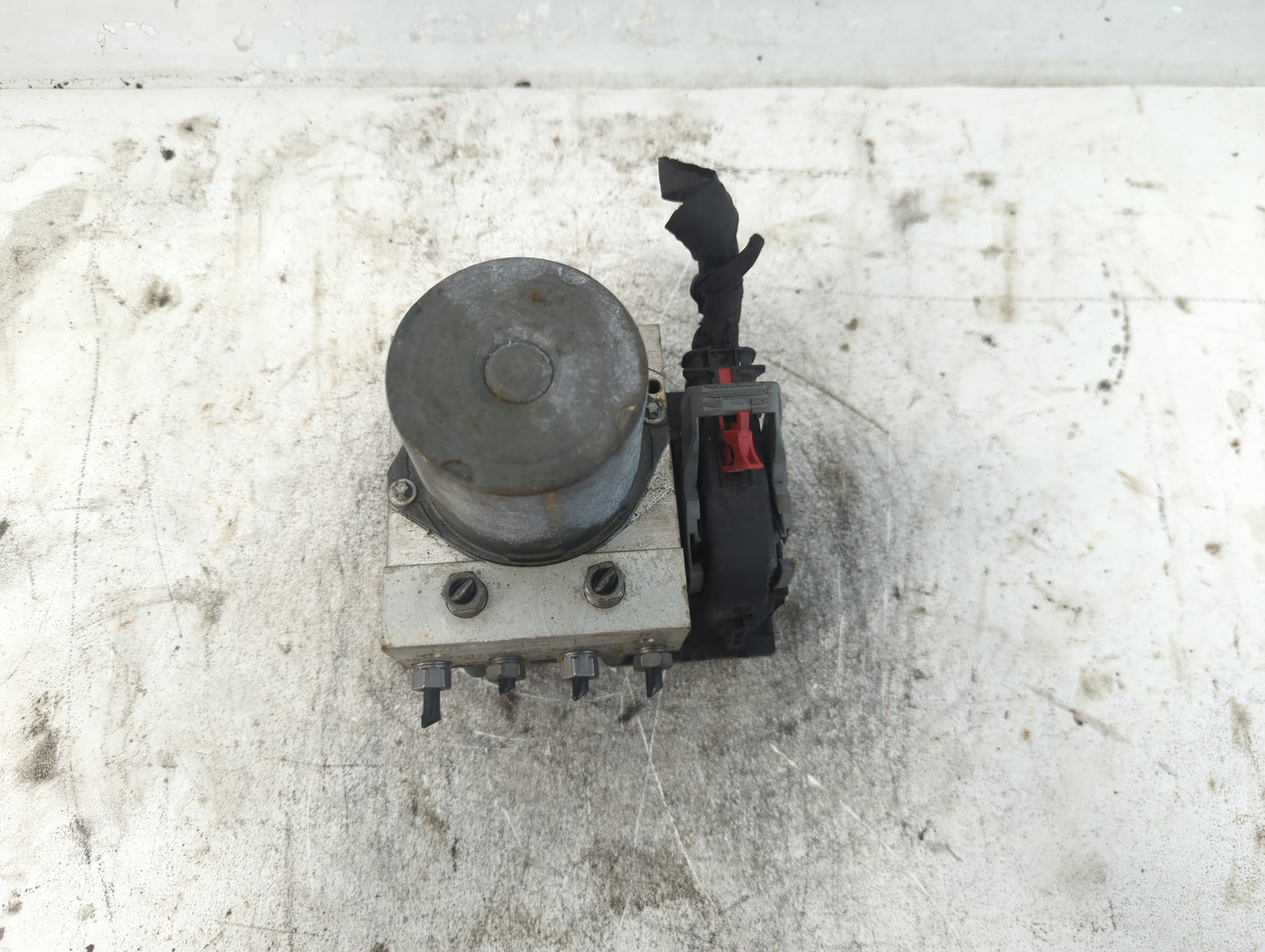 2010-2012 Audi A5 ABS Pump Control Module Replacement P/N:8K0 614 517 Fits Fits 2010 2011 2012 OEM Used Auto Parts - Oemused