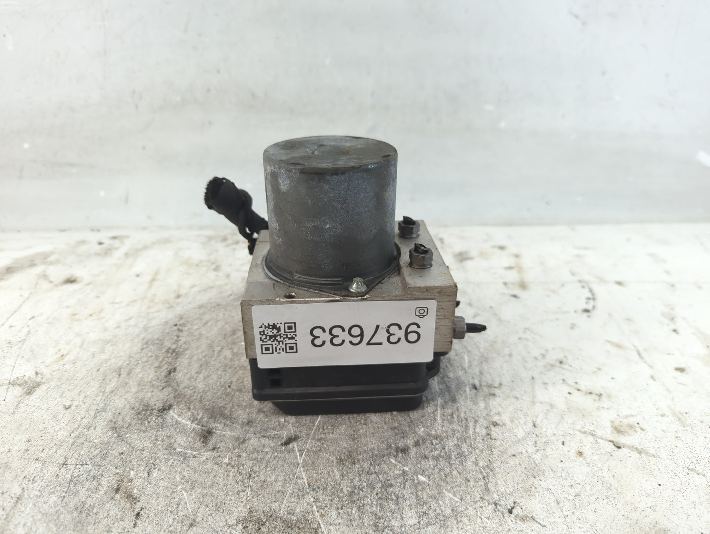 2010-2012 Audi A5 ABS Pump Control Module Replacement P/N:8K0 614 517 Fits Fits 2010 2011 2012 OEM Used Auto Parts - Oemused