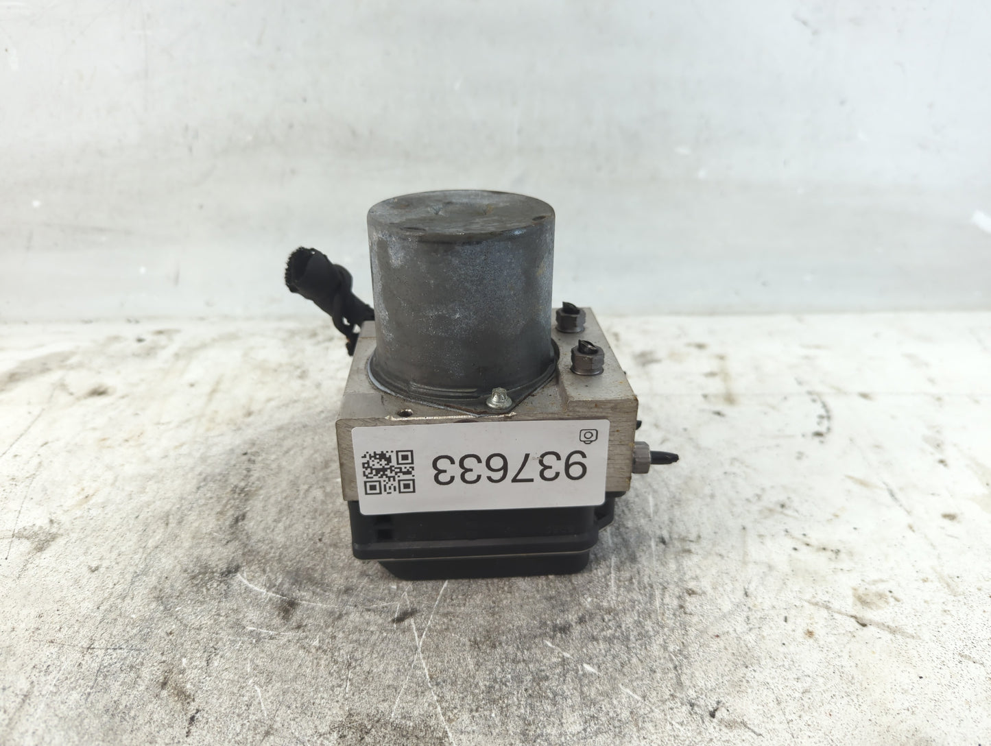 2010-2012 Audi A5 ABS Pump Control Module Replacement P/N:8K0 614 517 Fits Fits 2010 2011 2012 OEM Used Auto Parts - Oemused