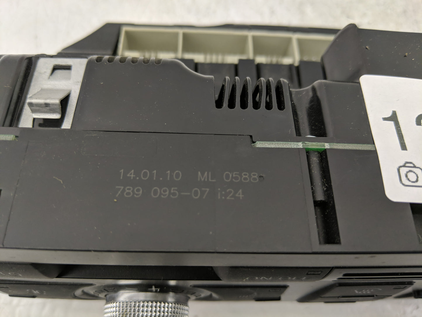 2006-2011 Audi A6 Climate Control Module Temperature AC/Heater Replacement P/N:4F1 820 043 AL Fits OEM Used Auto Parts - Oem