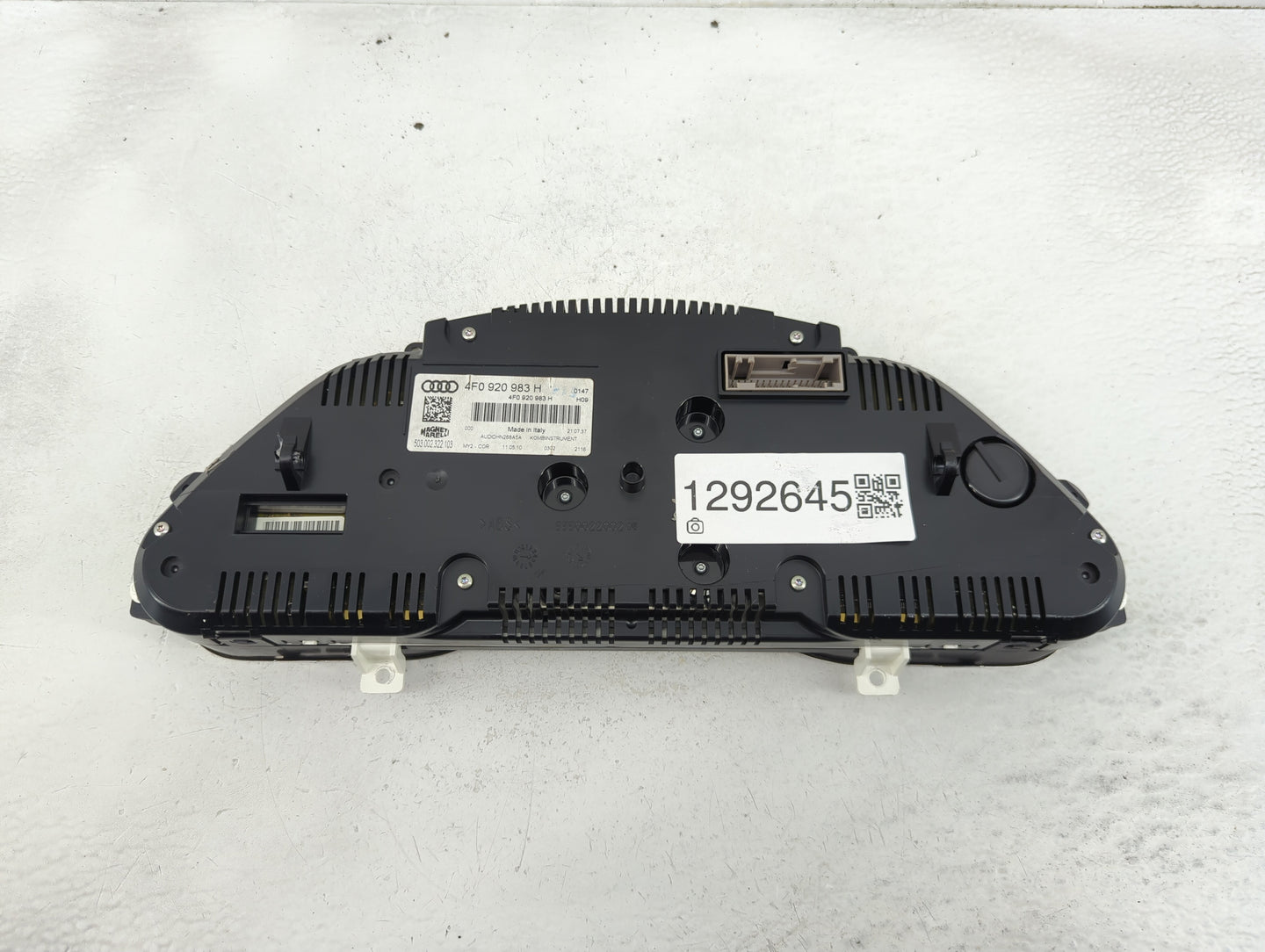 2009-2011 Audi A6 Instrument Cluster Speedometer Gauges P/N:4F0 920 983 H Fits Fits 2009 2010 2011 OEM Used Auto Parts - Oem