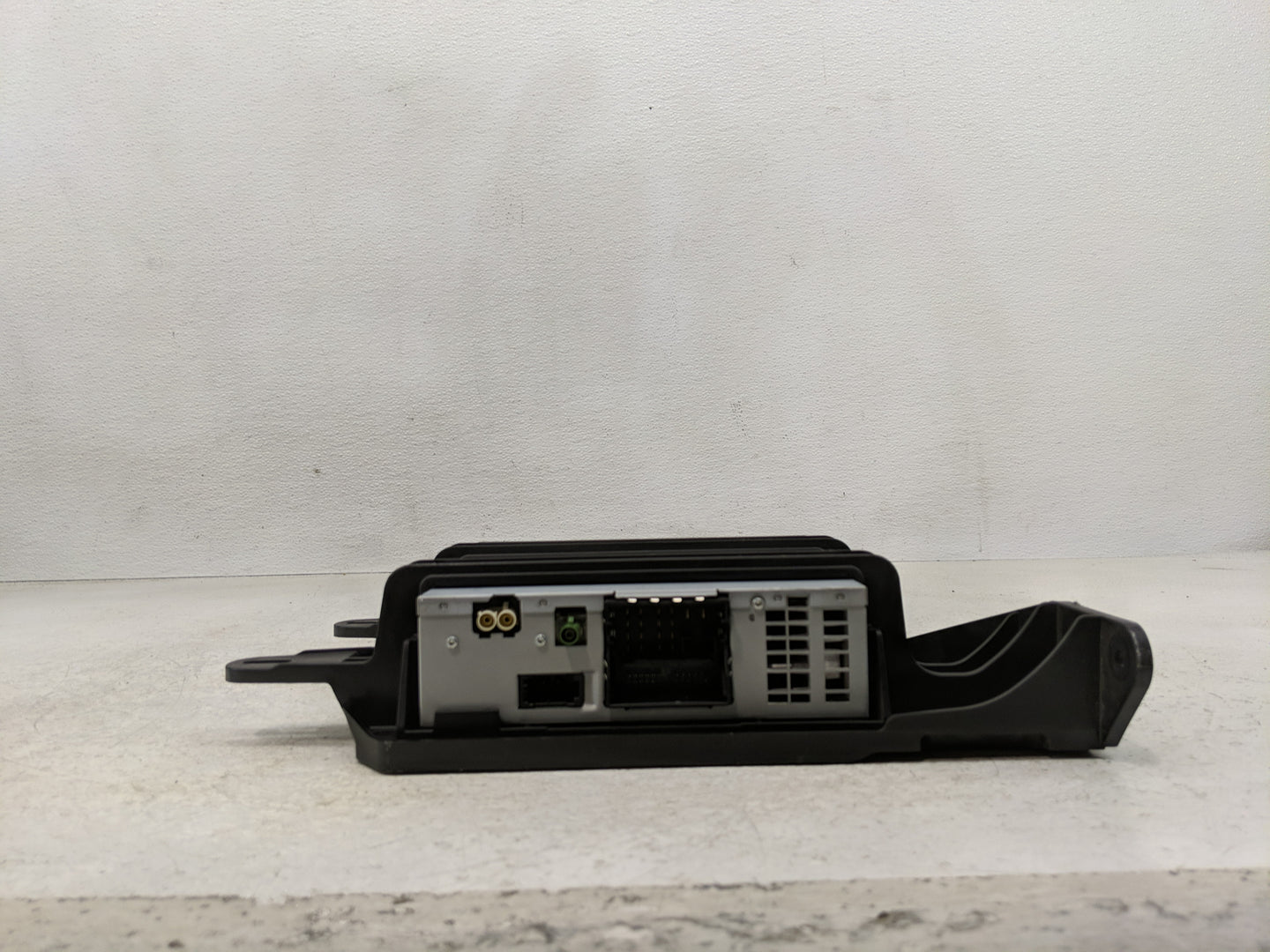 2006-2011 Audi A6 Information Display Screen - Oemusedautoparts1.com