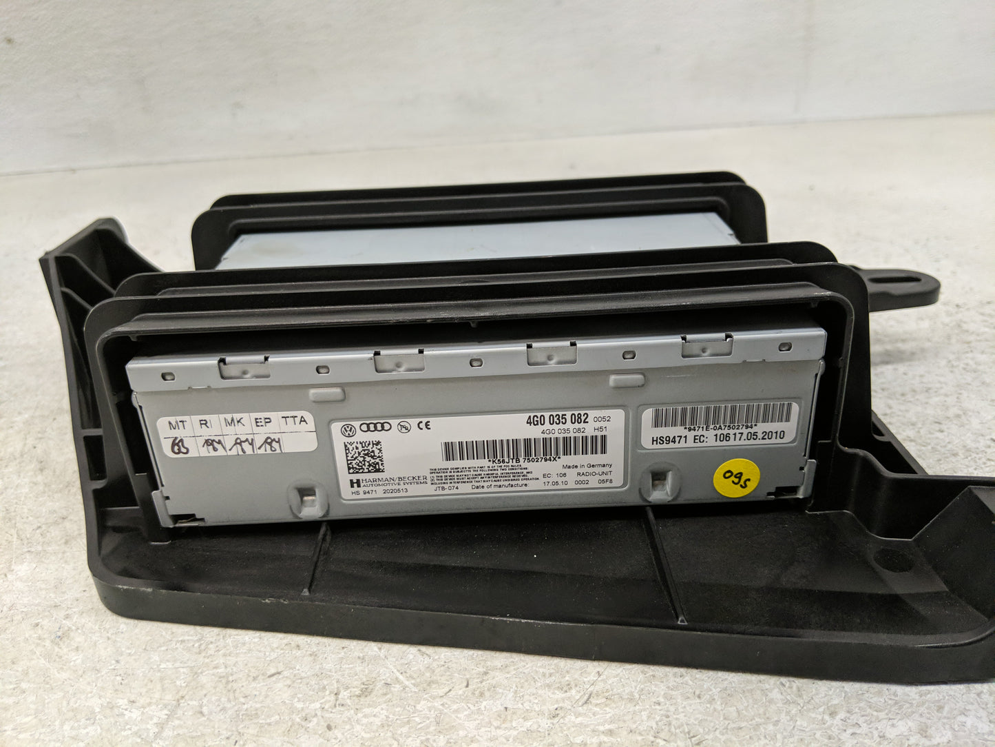 2006-2011 Audi A6 Information Display Screen - Oemusedautoparts1.com