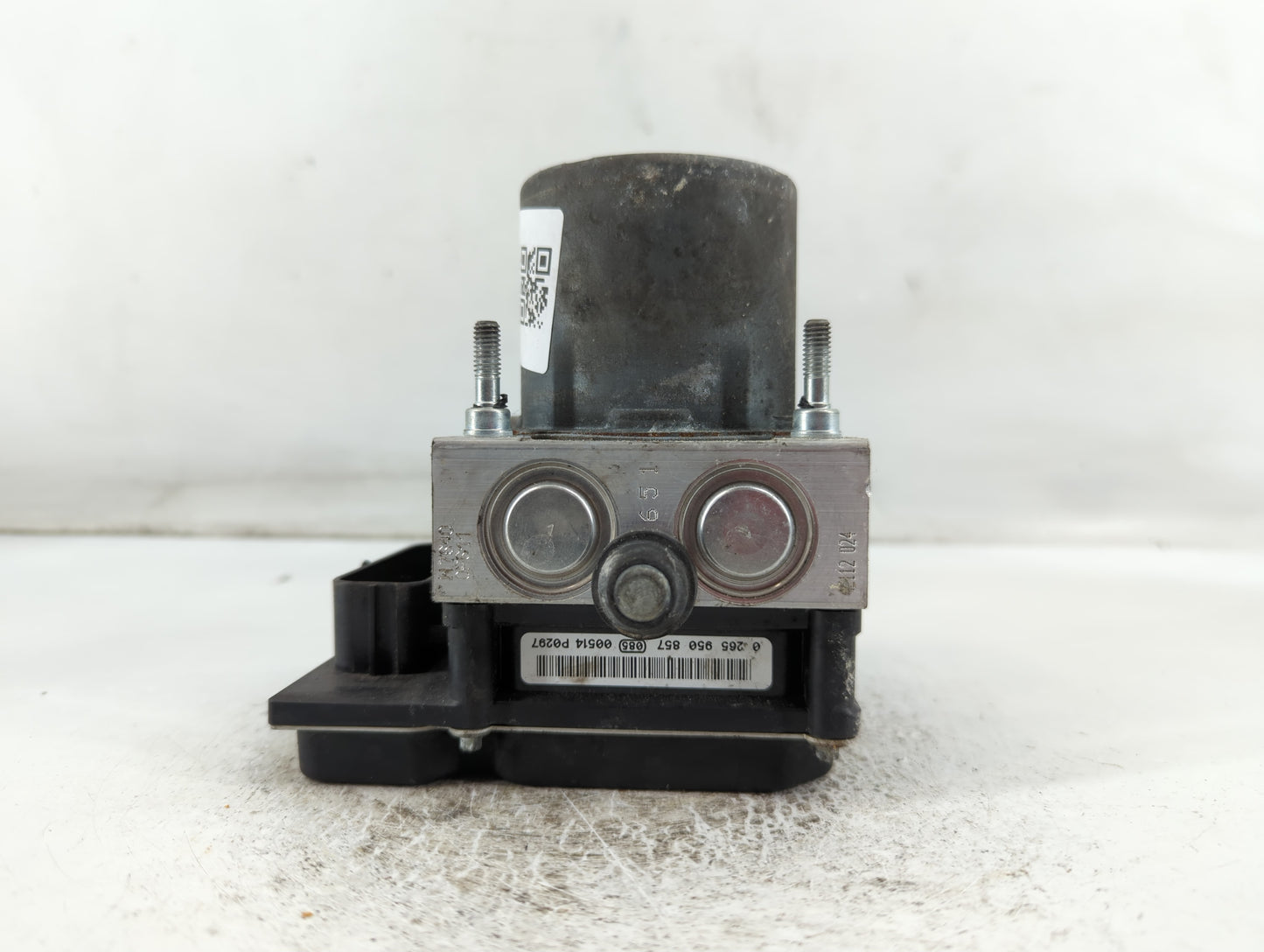 2011 Audi A6 ABS Pump Control Module Replacement P/N:4F0 614 517BA Fits OEM Used Auto Parts - Oemusedautoparts1.com