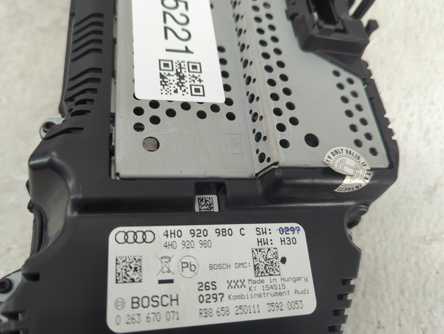 2011-2012 Audi A8 Instrument Cluster Speedometer Gauges P/N:4H0920980C 4H0920980, 0263670071 Miles:132K Fits Fits 2011 2012 